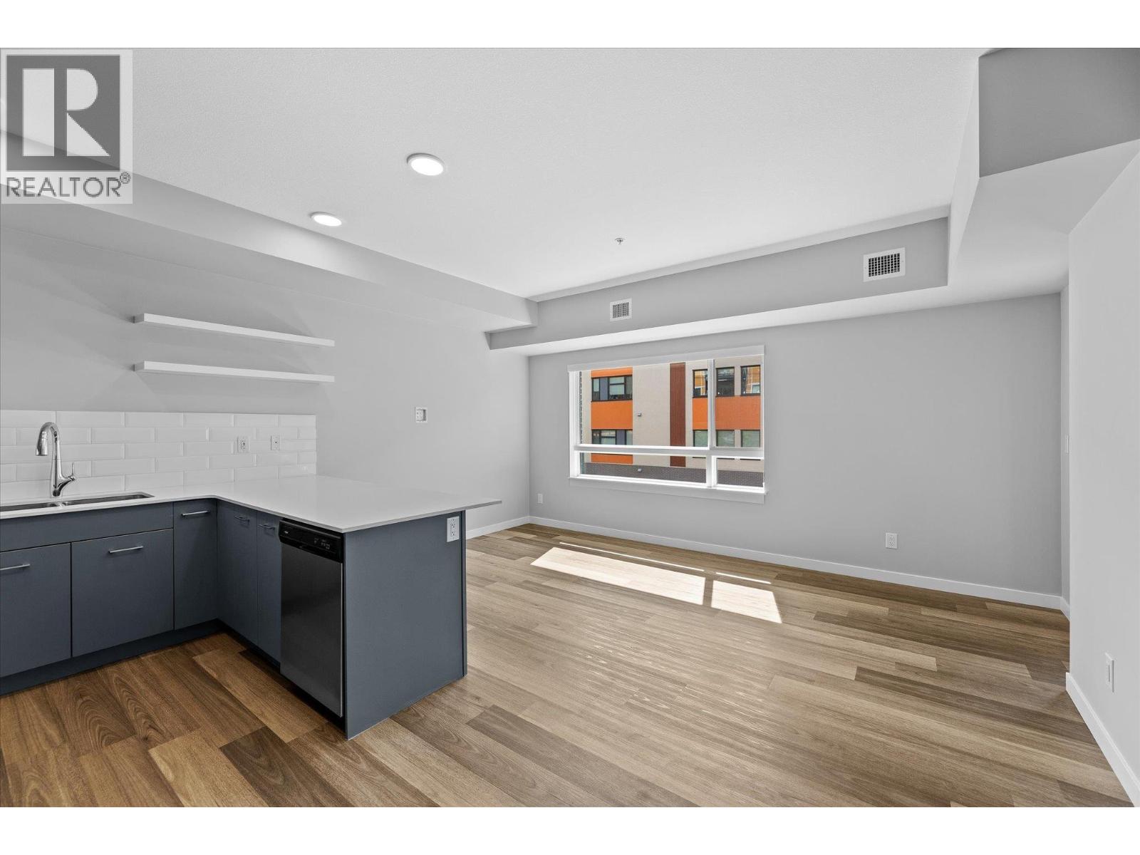 722 Valley Road Unit# 210, Kelowna, British Columbia  V1V 0E2 - Photo 4 - 10403840