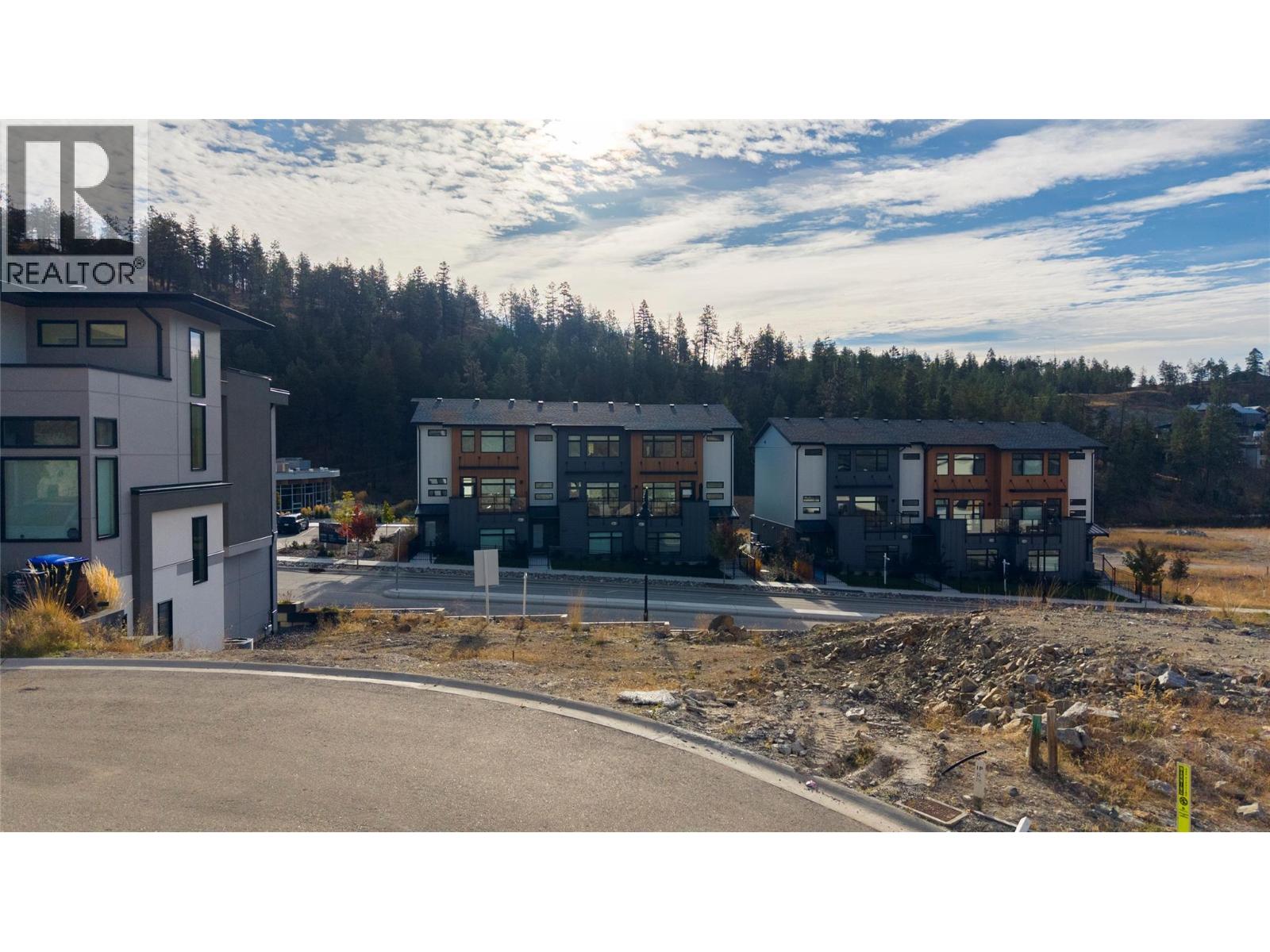 3454 Hilltown Close, Kelowna, British Columbia  V1V 0H4 - Photo 1 - 10403861