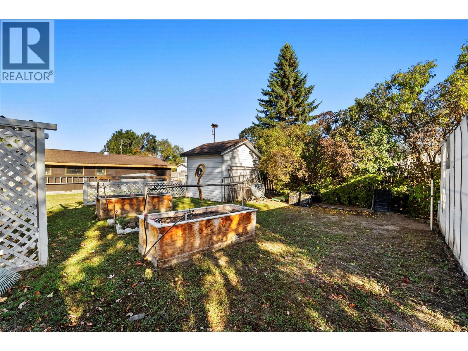 1404 Walnut Avenue, Merritt, British Columbia  V1K 1L3 - Photo 39 - 10403585