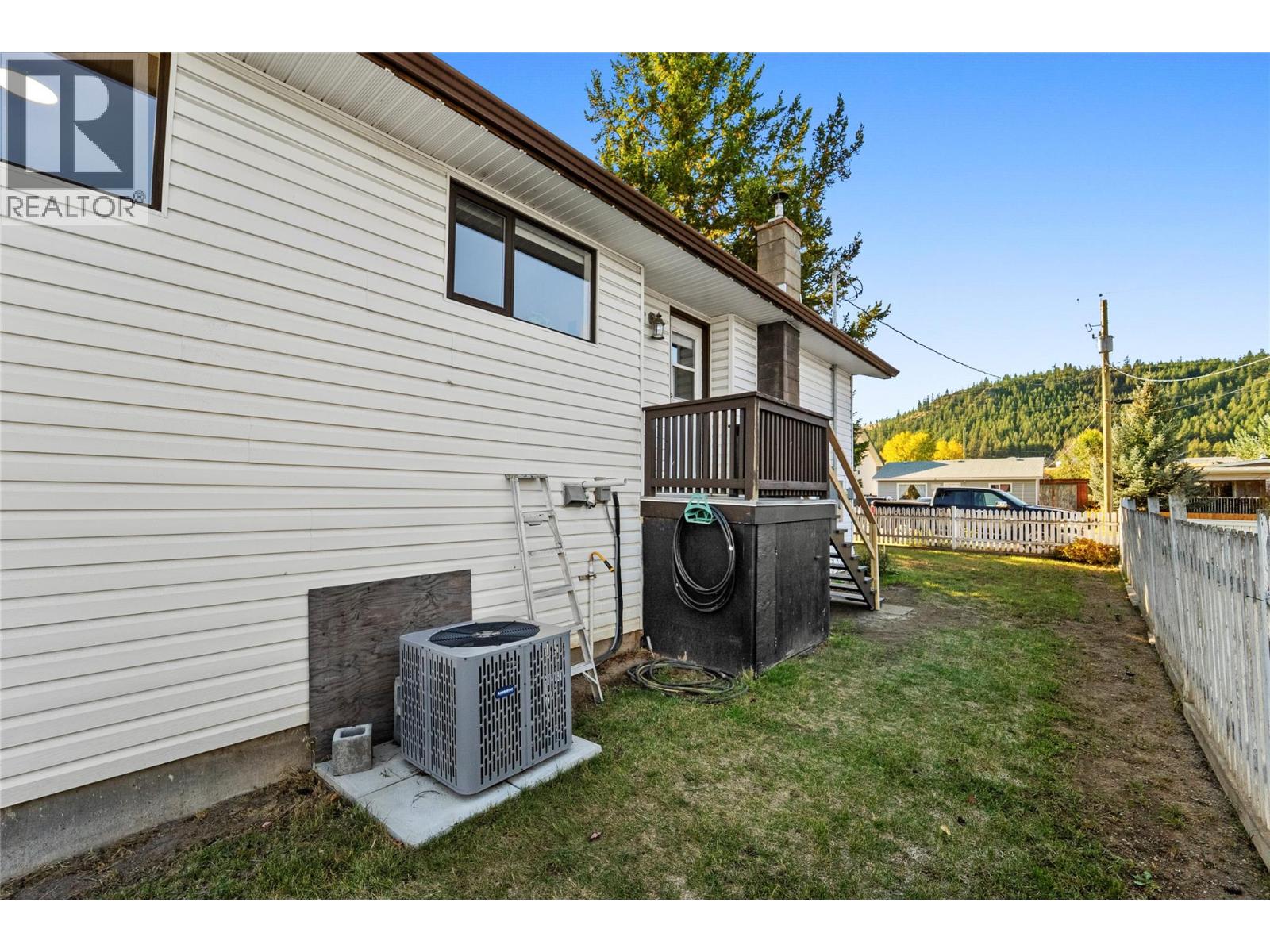 1404 Walnut Avenue, Merritt, British Columbia  V1K 1L3 - Photo 44 - 10403585