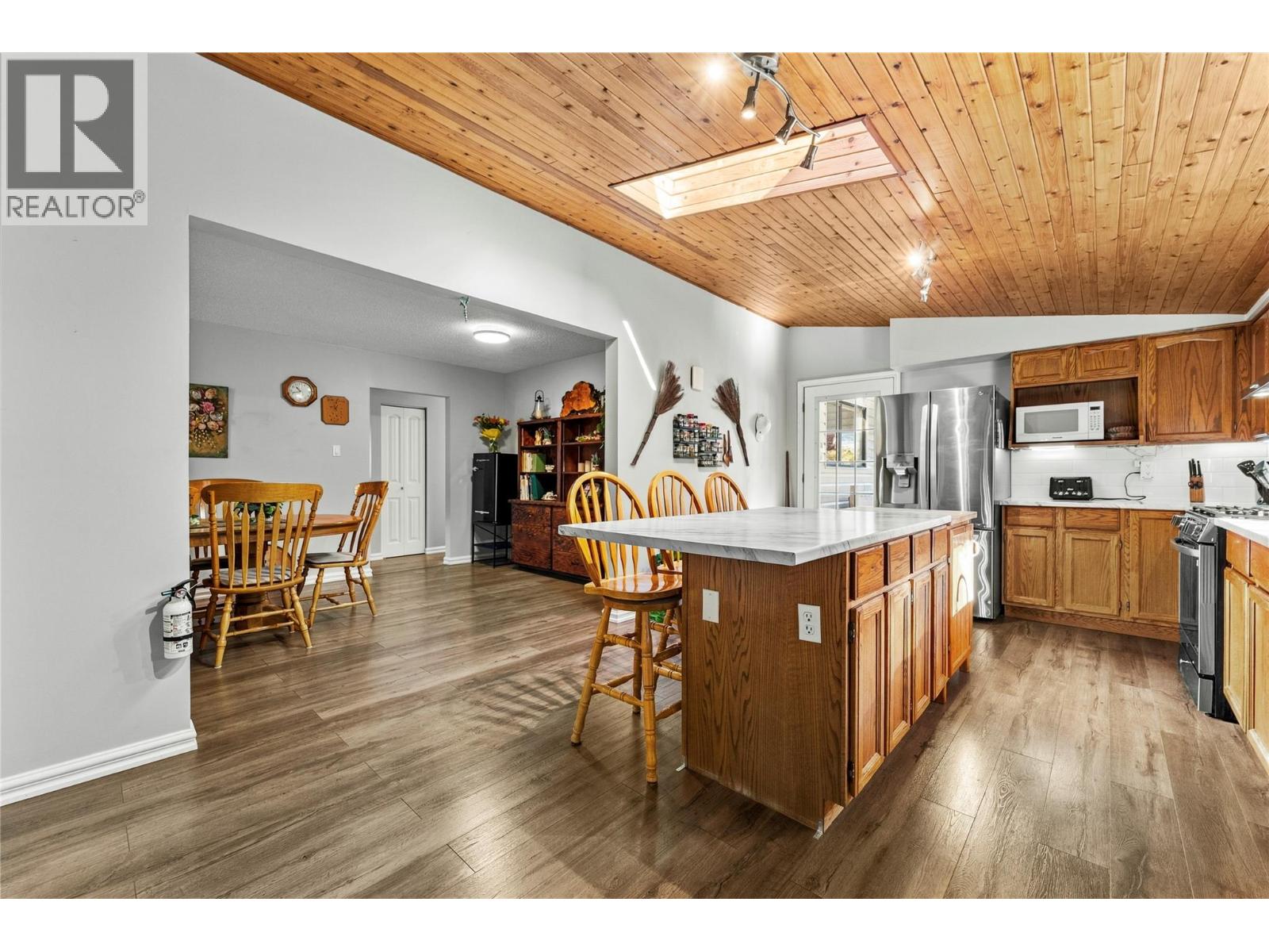 1404 Walnut Avenue, Merritt, British Columbia  V1K 1L3 - Photo 6 - 10403585