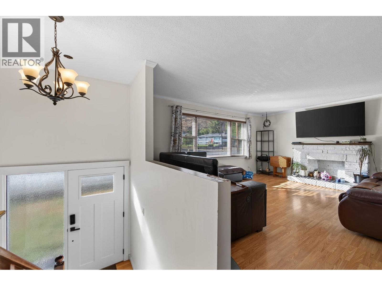 3575 Westsyde Road, Kamloops, British Columbia  V2B 7H5 - Photo 5 - 10403815