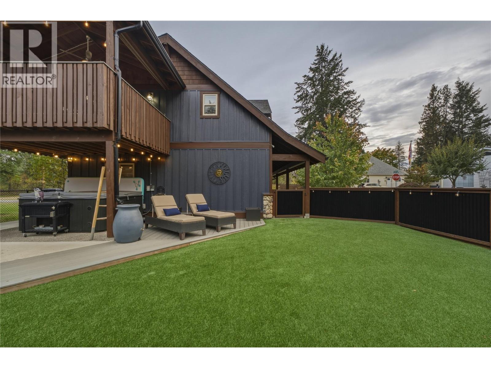 225 Falcon Avenue, Vernon, British Columbia  V1H 2A1 - Photo 24 - 10403818
