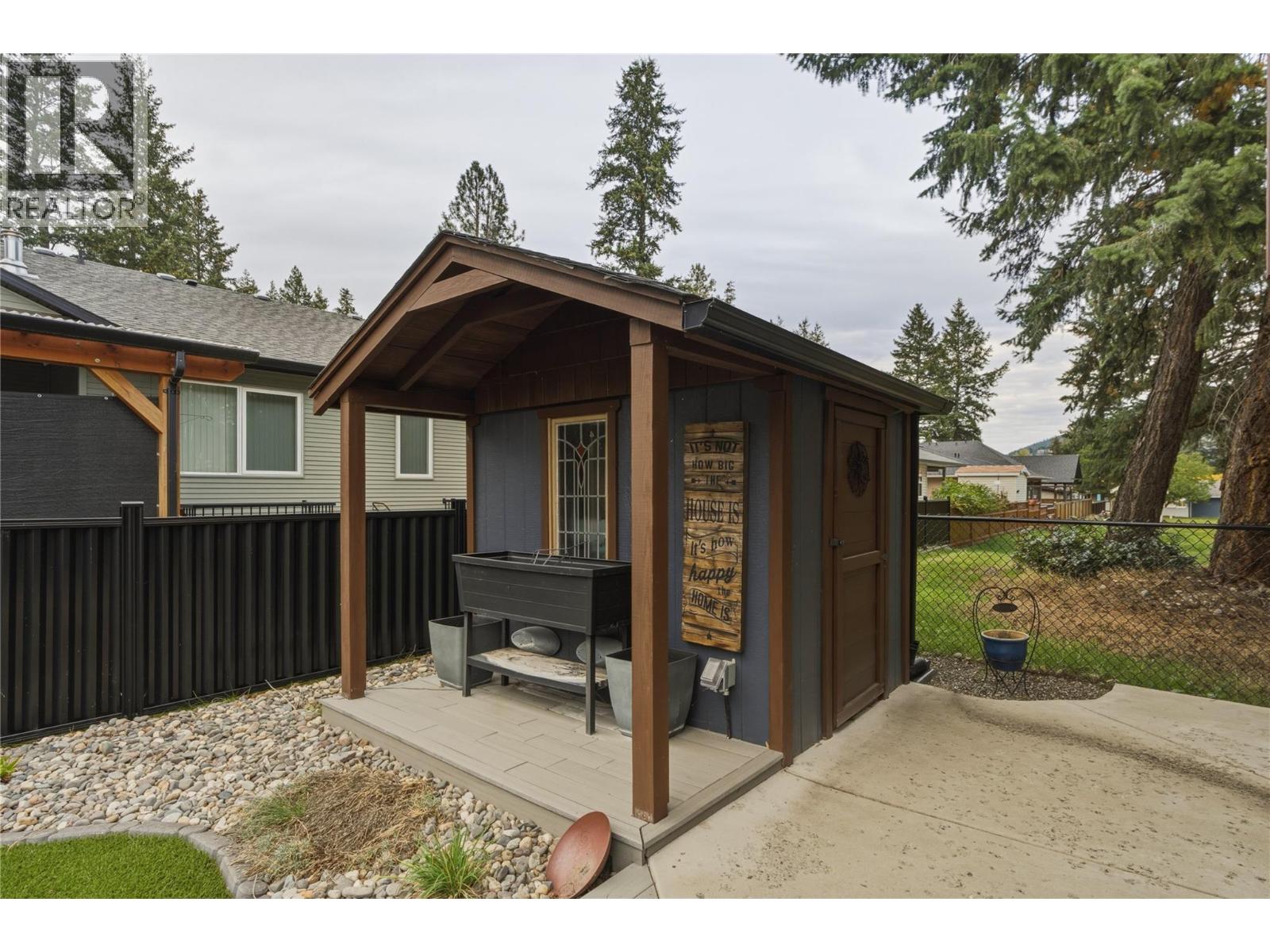 225 Falcon Avenue, Vernon, British Columbia  V1H 2A1 - Photo 27 - 10403818