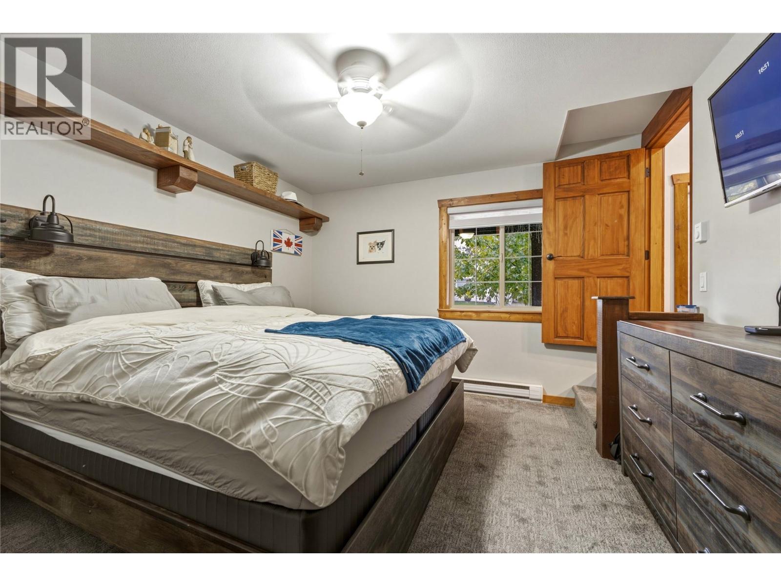 225 Falcon Avenue, Vernon, British Columbia  V1H 2A1 - Photo 4 - 10403818