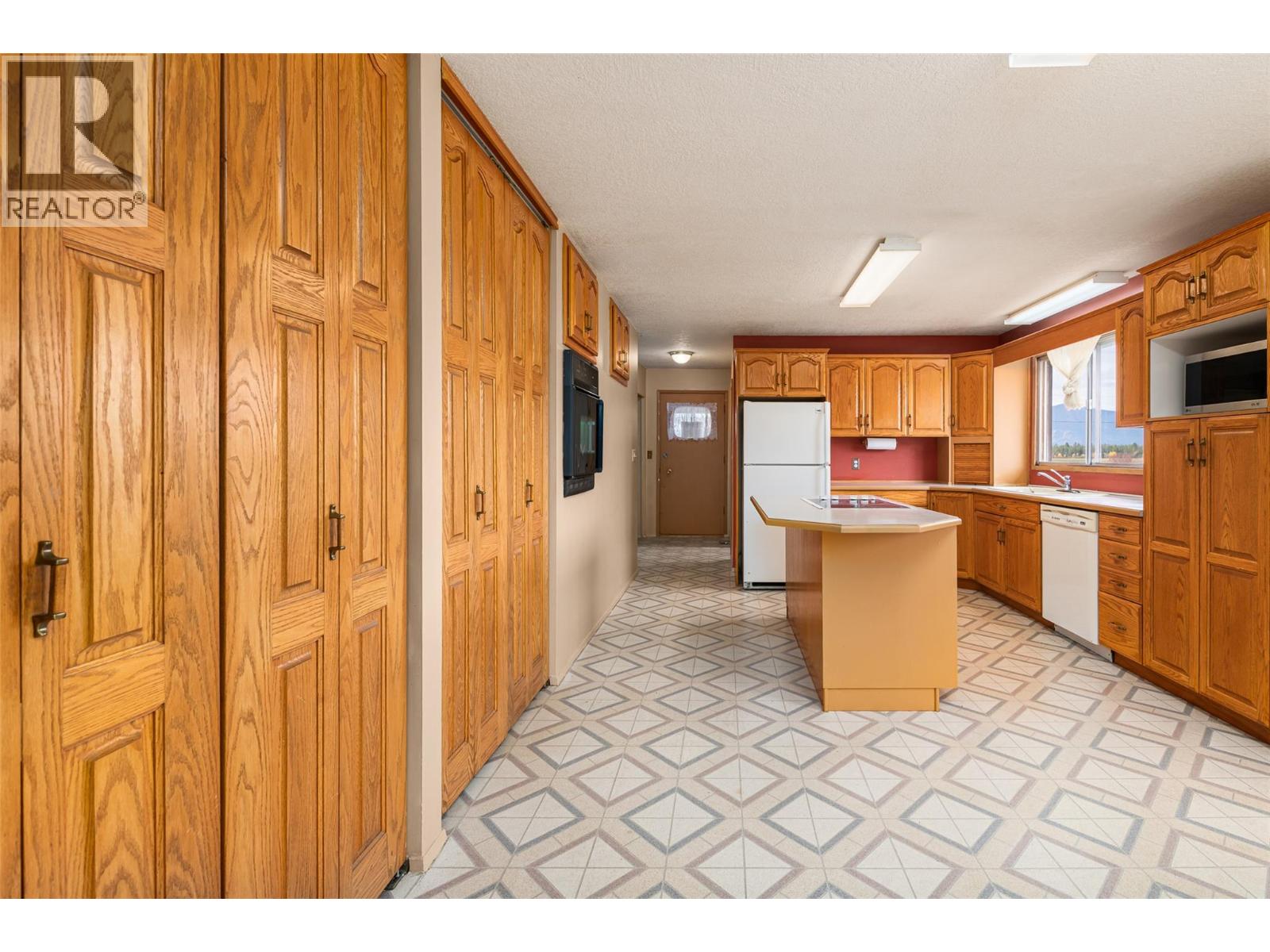 2516 20th Street, Lister, British Columbia  V0B 1G2 - Photo 15 - 10403671