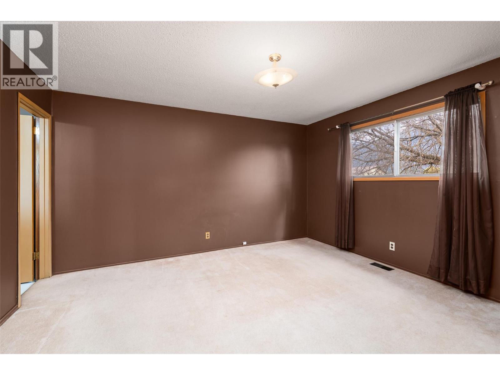 2516 20th Street, Lister, British Columbia  V0B 1G2 - Photo 21 - 10403671