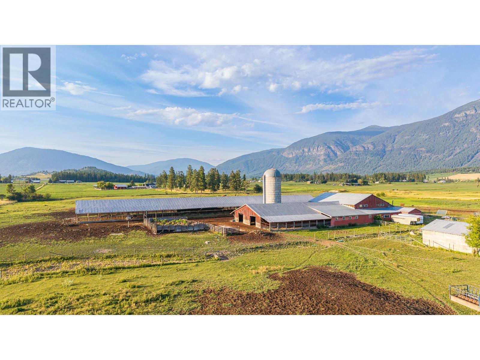 2516 20th Street, Lister, British Columbia  V0B 1G2 - Photo 3 - 10403671