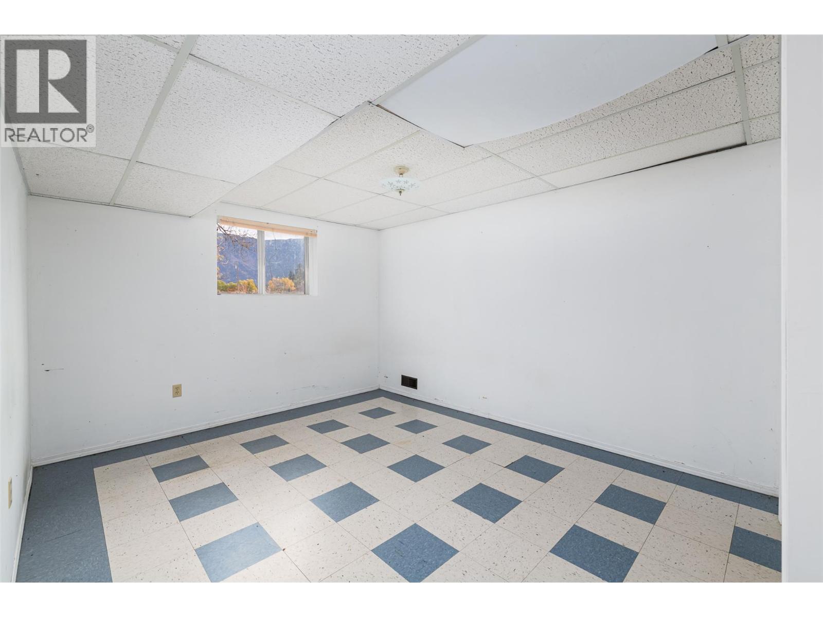 2516 20th Street, Lister, British Columbia  V0B 1G2 - Photo 32 - 10403671