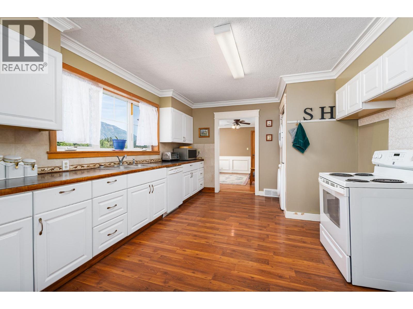 2516 20th Street, Lister, British Columbia  V0B 1G2 - Photo 38 - 10403671