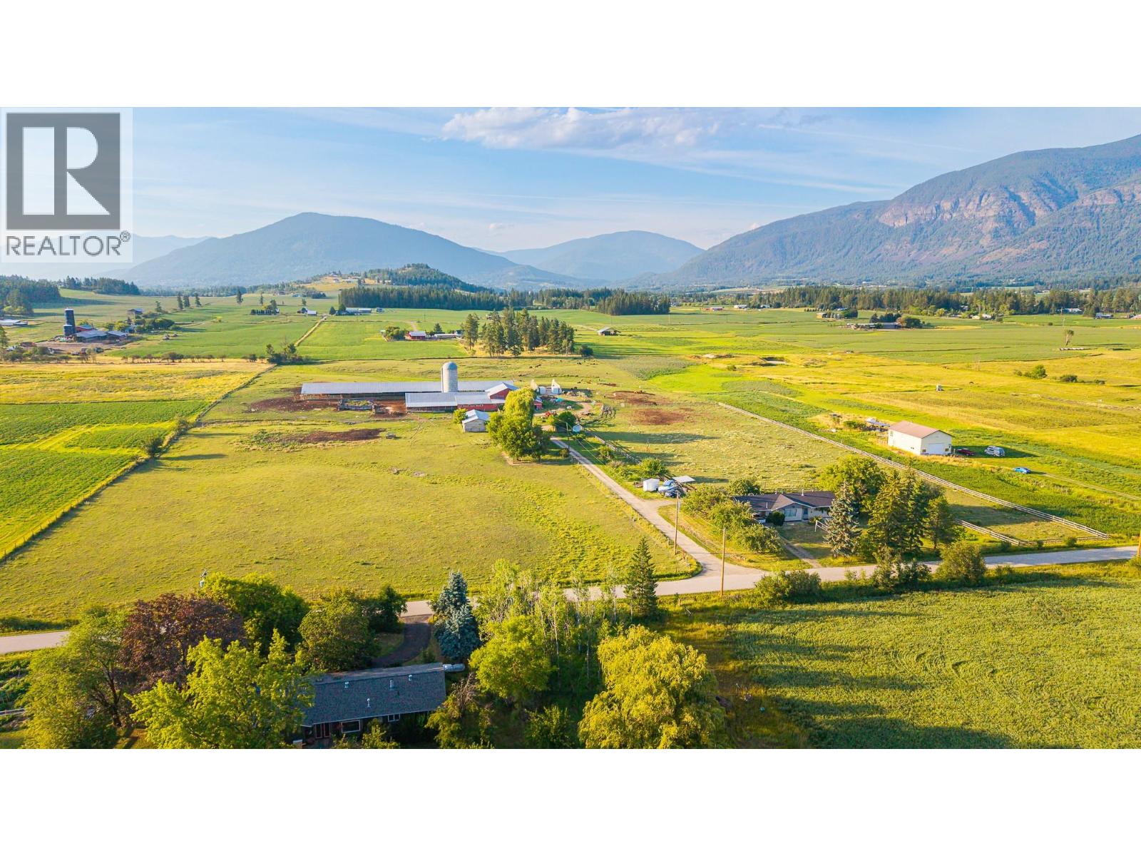 2516 20th Street, Lister, British Columbia  V0B 1G2 - Photo 4 - 10403671