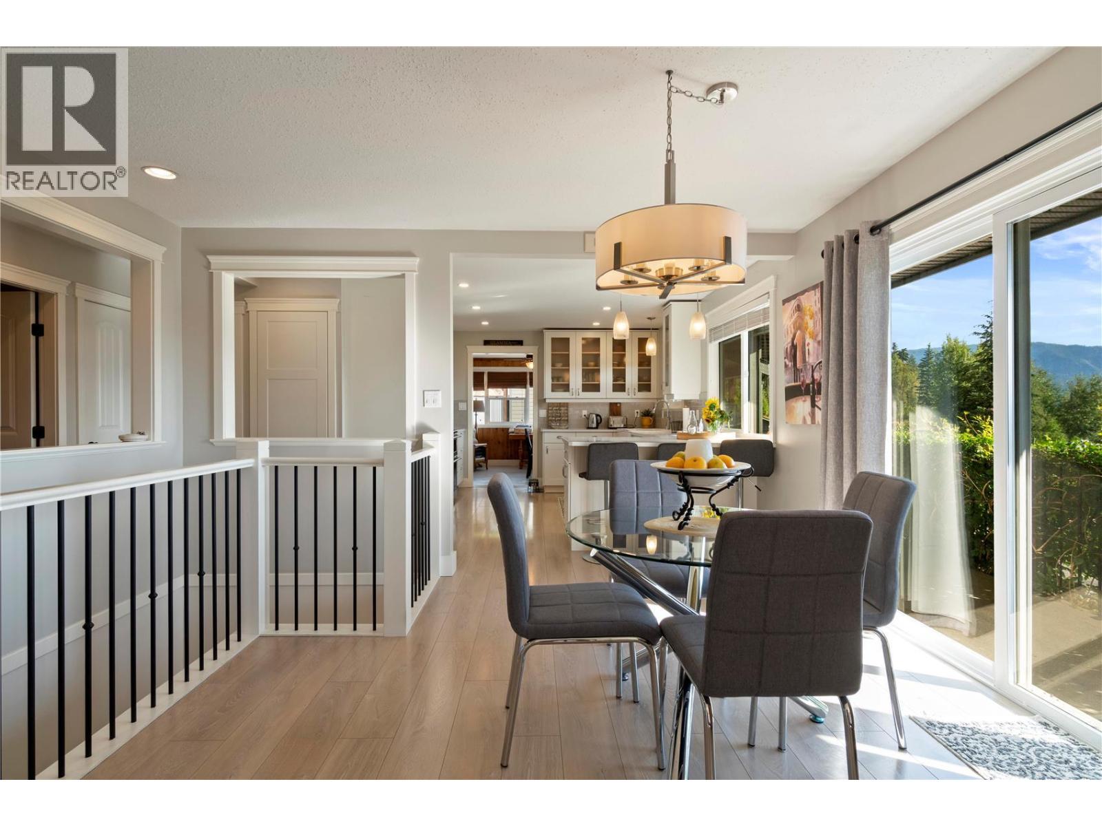 5121 50 Street Nw, Salmon Arm, British Columbia  V1E 3A6 - Photo 19 - 10403797