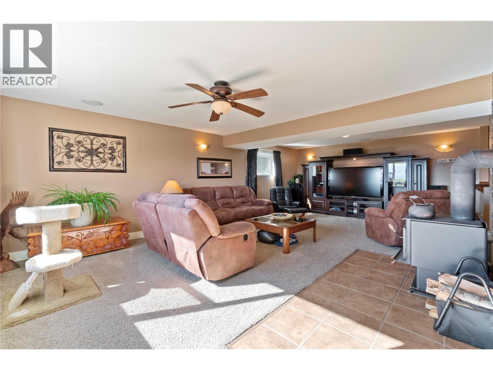 5121 50 Street Nw, Salmon Arm, British Columbia  V1E 3A6 - Photo 32 - 10403797