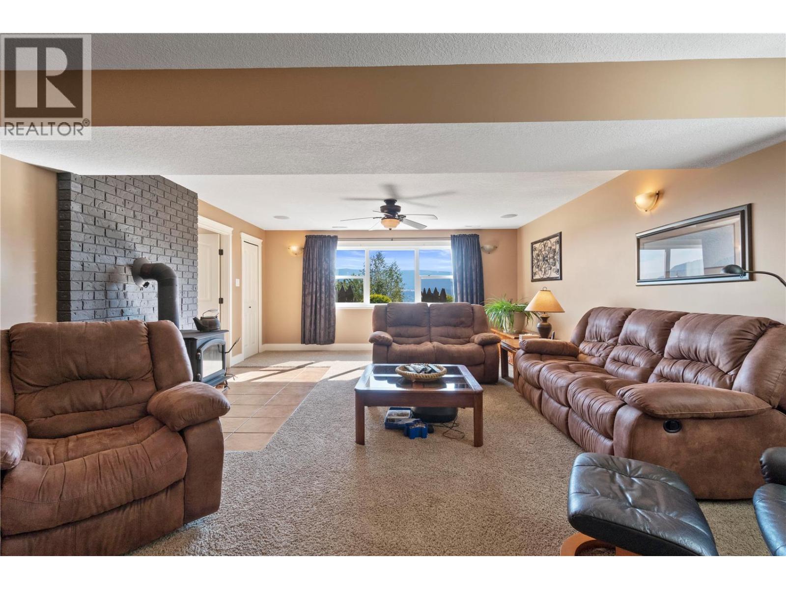 5121 50 Street Nw, Salmon Arm, British Columbia  V1E 3A6 - Photo 33 - 10403797