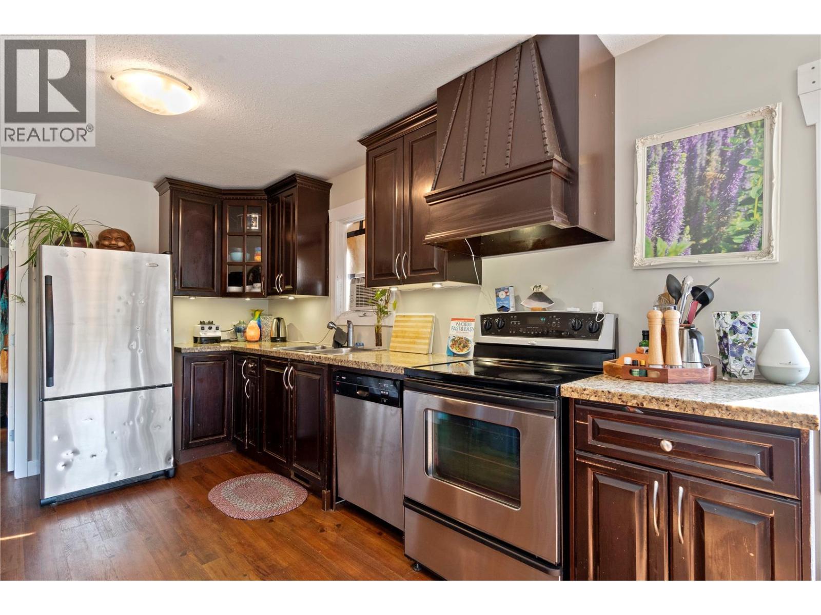 5121 50 Street Nw, Salmon Arm, British Columbia  V1E 3A6 - Photo 47 - 10403797