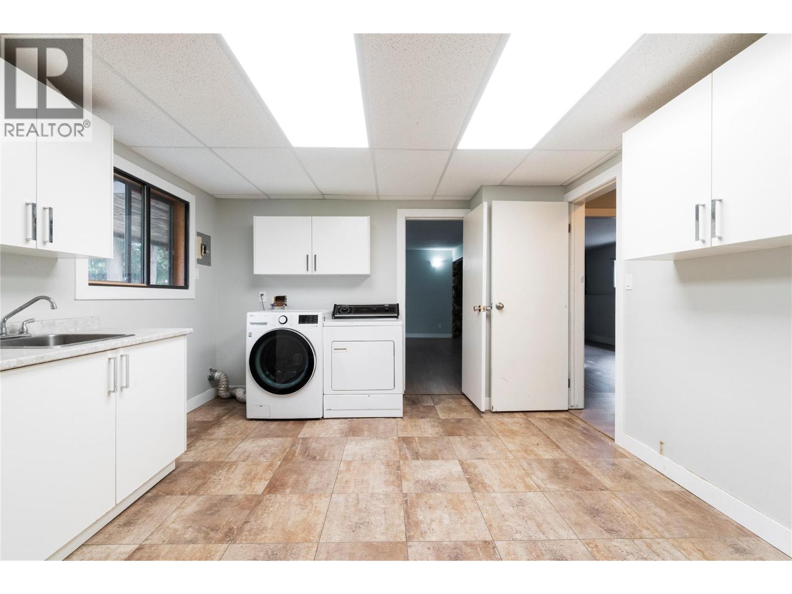 2455 Forest Drive, Blind Bay, British Columbia  V0E 1H2 - Photo 46 - 10403424
