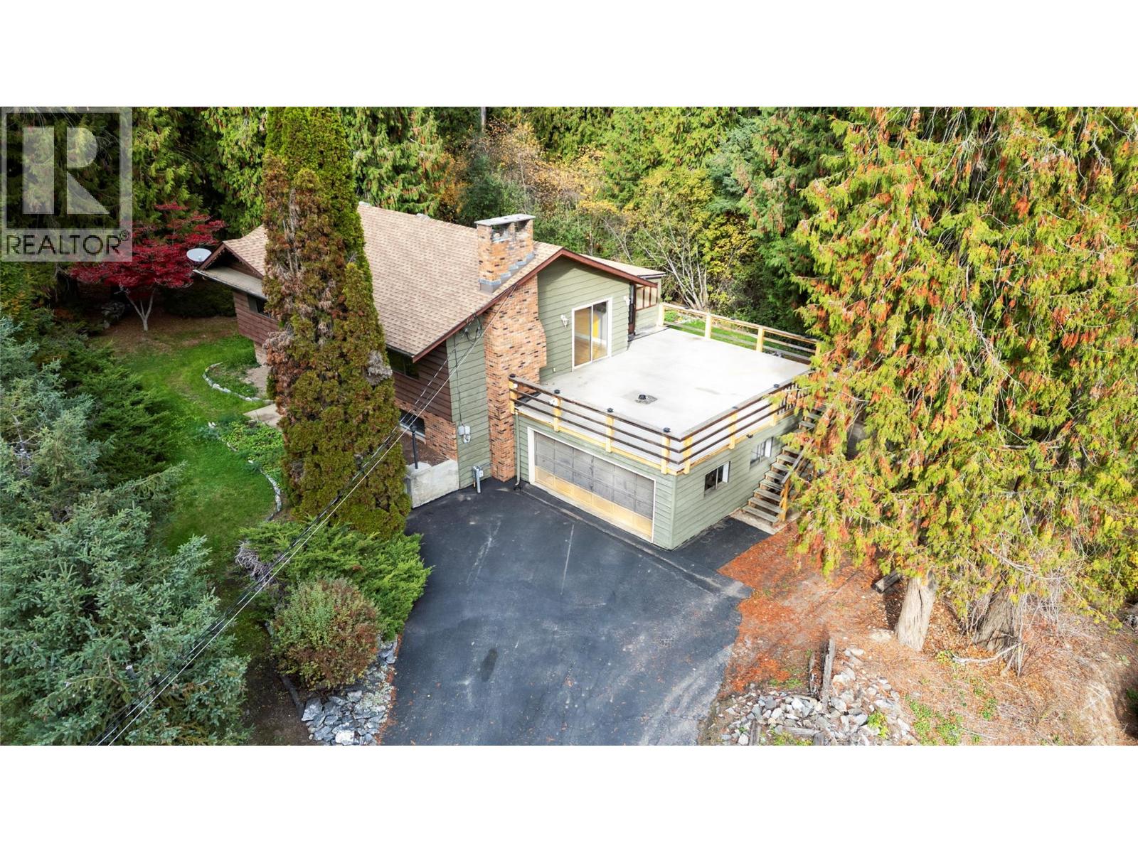 2455 Forest Drive, Blind Bay, British Columbia  V0E 1H2 - Photo 5 - 10403424
