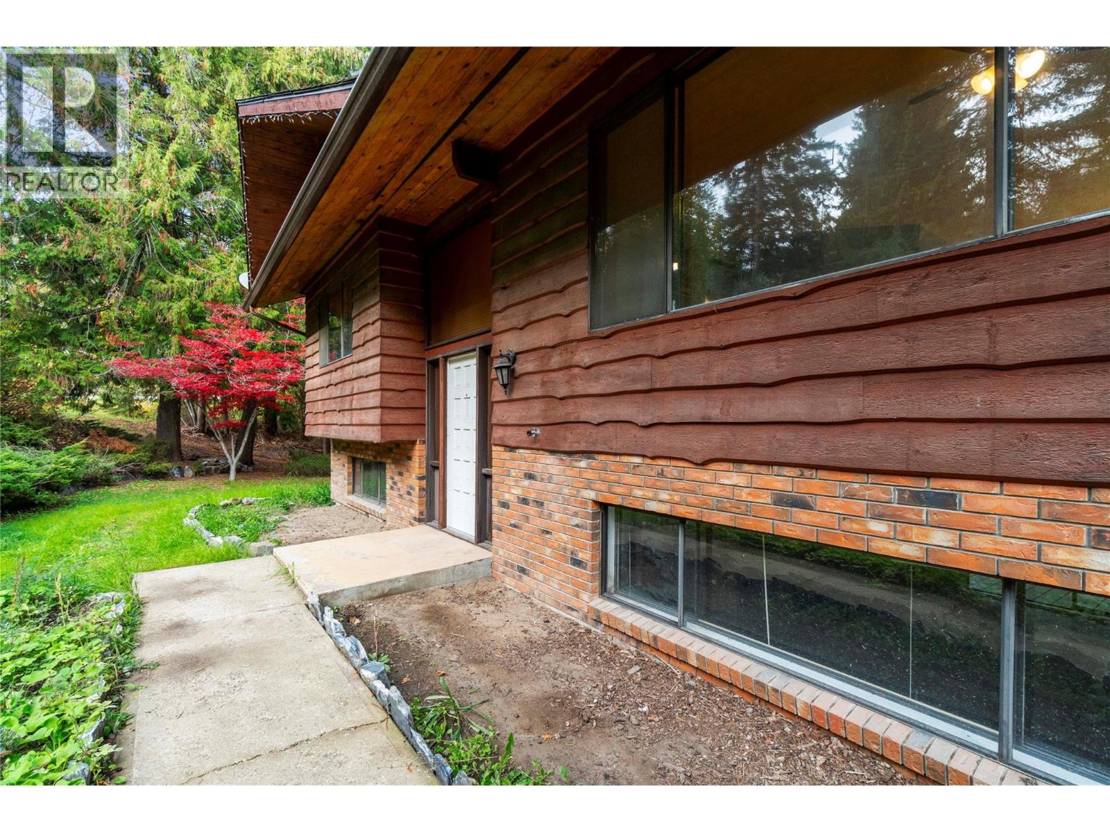 2455 Forest Drive, Blind Bay, British Columbia  V0E 1H2 - Photo 66 - 10403424