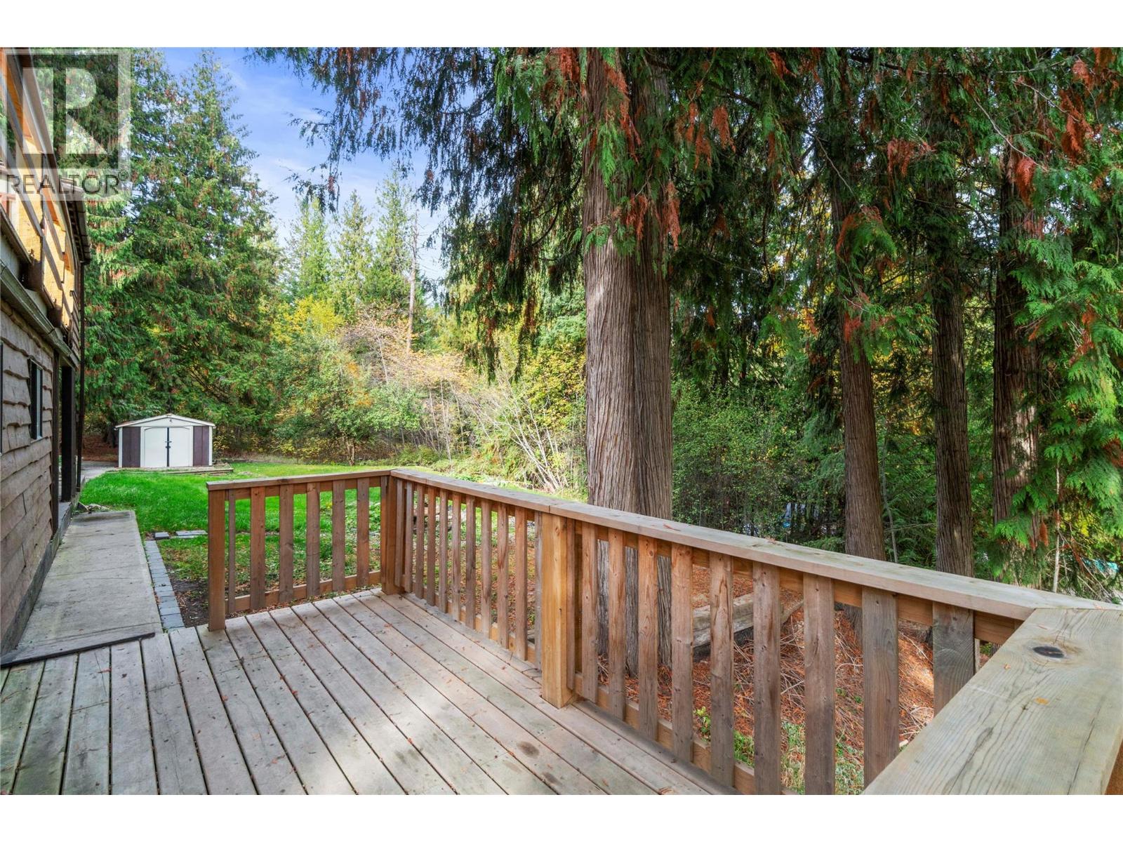 2455 Forest Drive, Blind Bay, British Columbia  V0E 1H2 - Photo 77 - 10403424