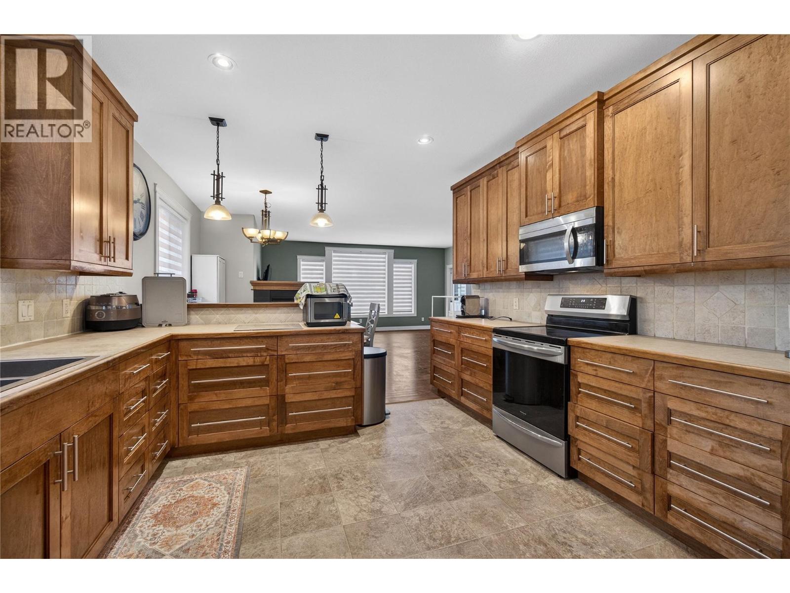 1581 20 Street Ne Unit# 36, Salmon Arm, British Columbia  V1E 0A7 - Photo 11 - 10403809
