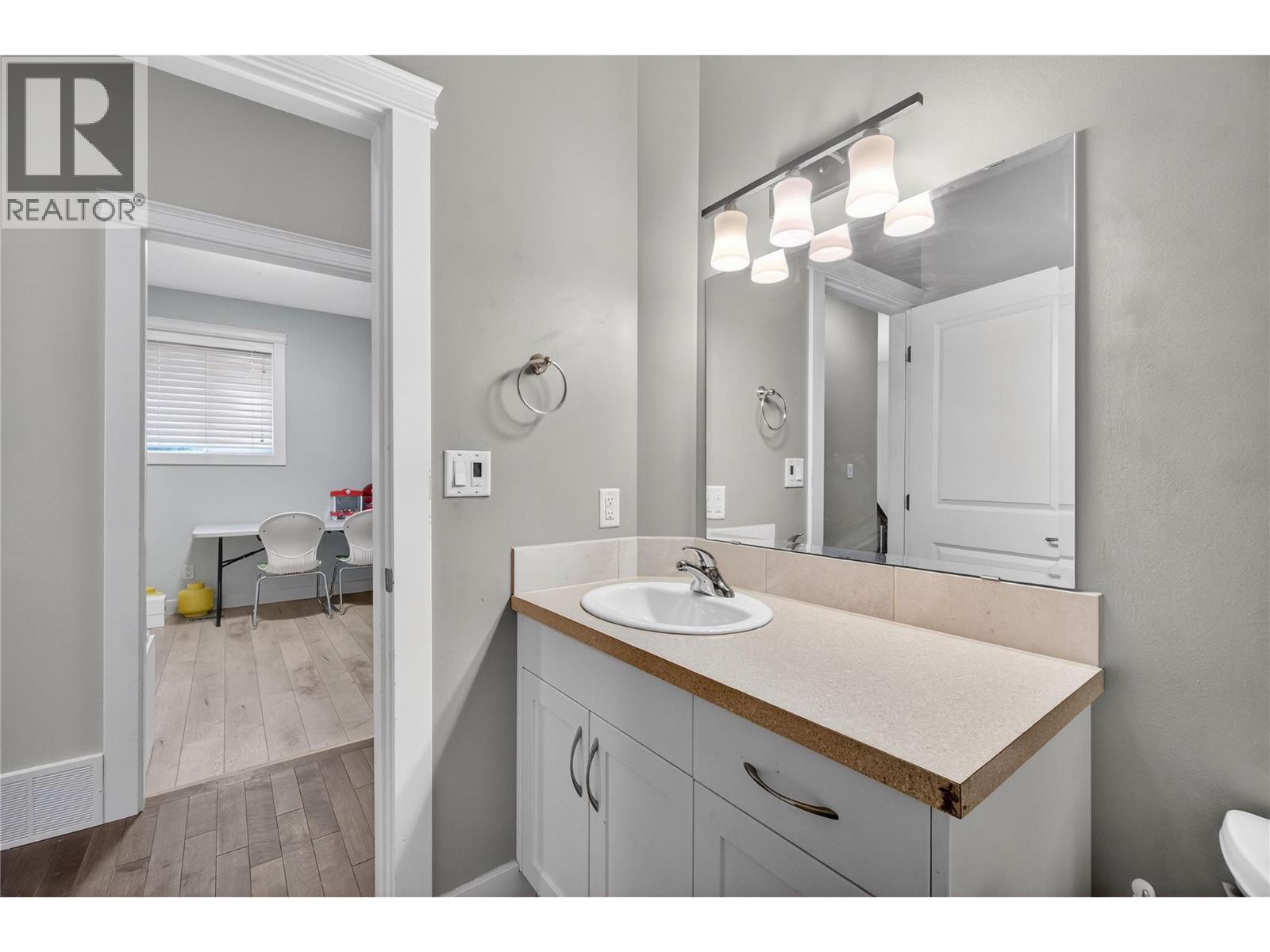 1581 20 Street Ne Unit# 36, Salmon Arm, British Columbia  V1E 0A7 - Photo 39 - 10403809