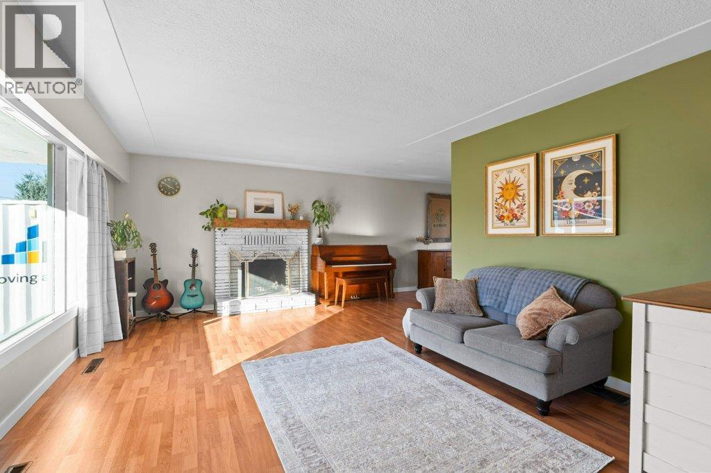 4311 25 Street, Vernon, British Columbia  V1T 4S5 - Photo 9 - 10403791