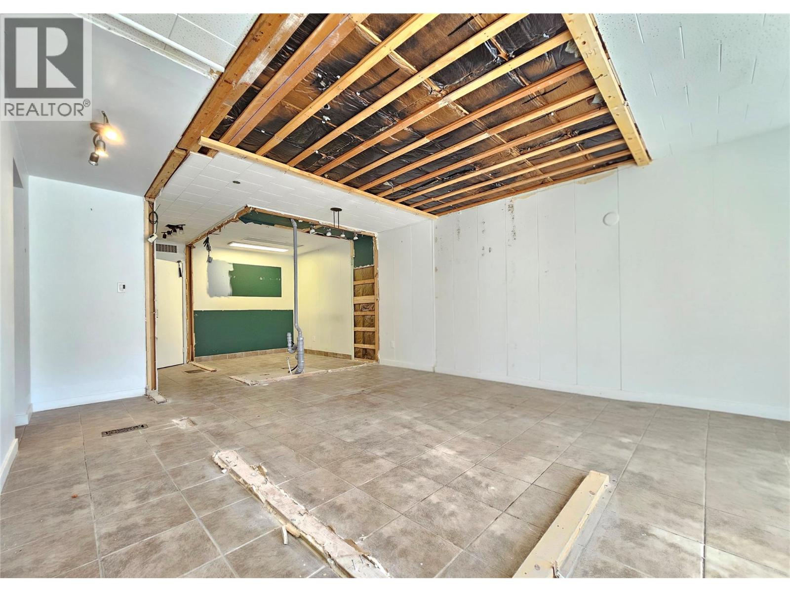 545 Lawrence Avenue Unit# B, Kelowna, British Columbia  V1Y 6L8 - Photo 5 - 10403615