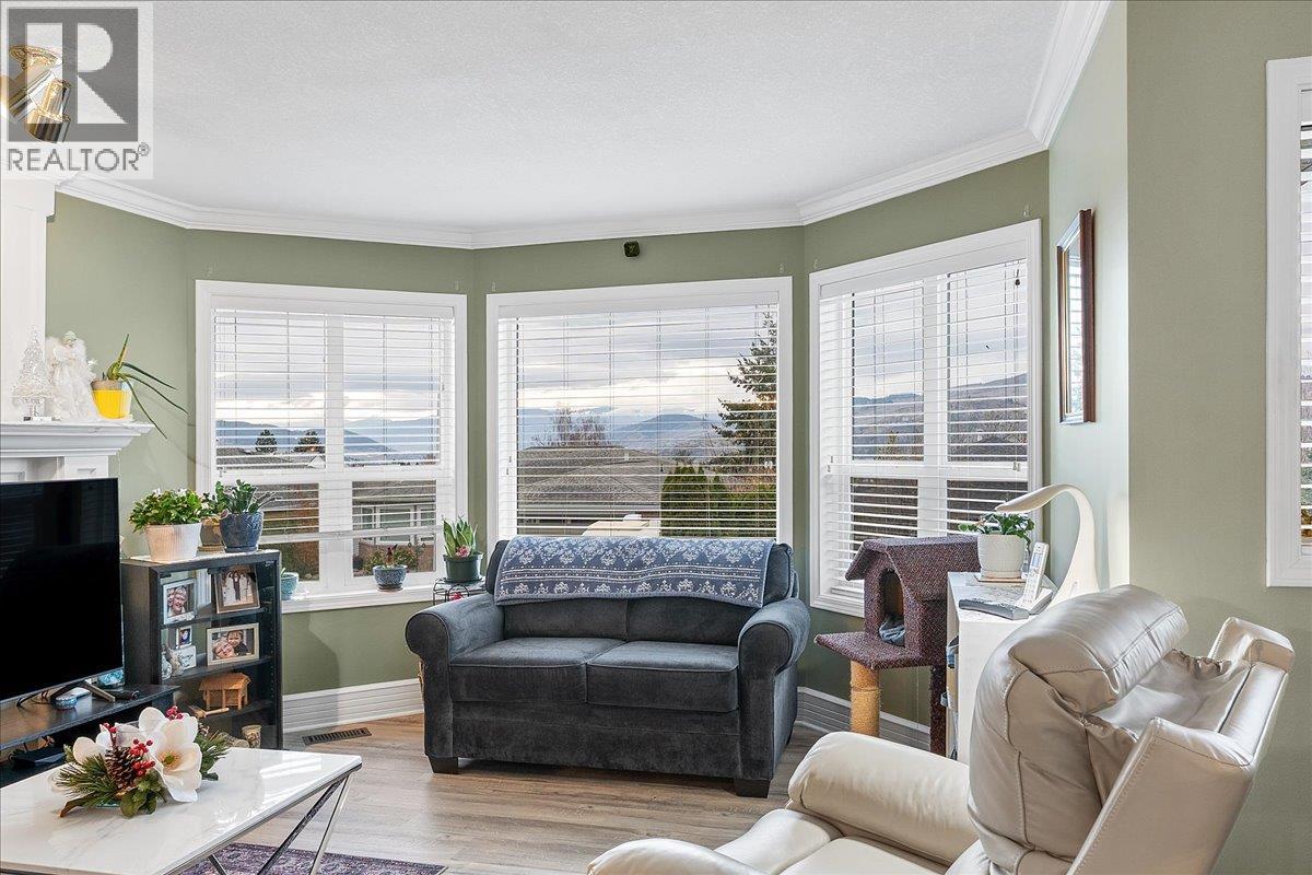 4205 Wellington Drive, Vernon, British Columbia  V1T 9H7 - Photo 8 - 10400854