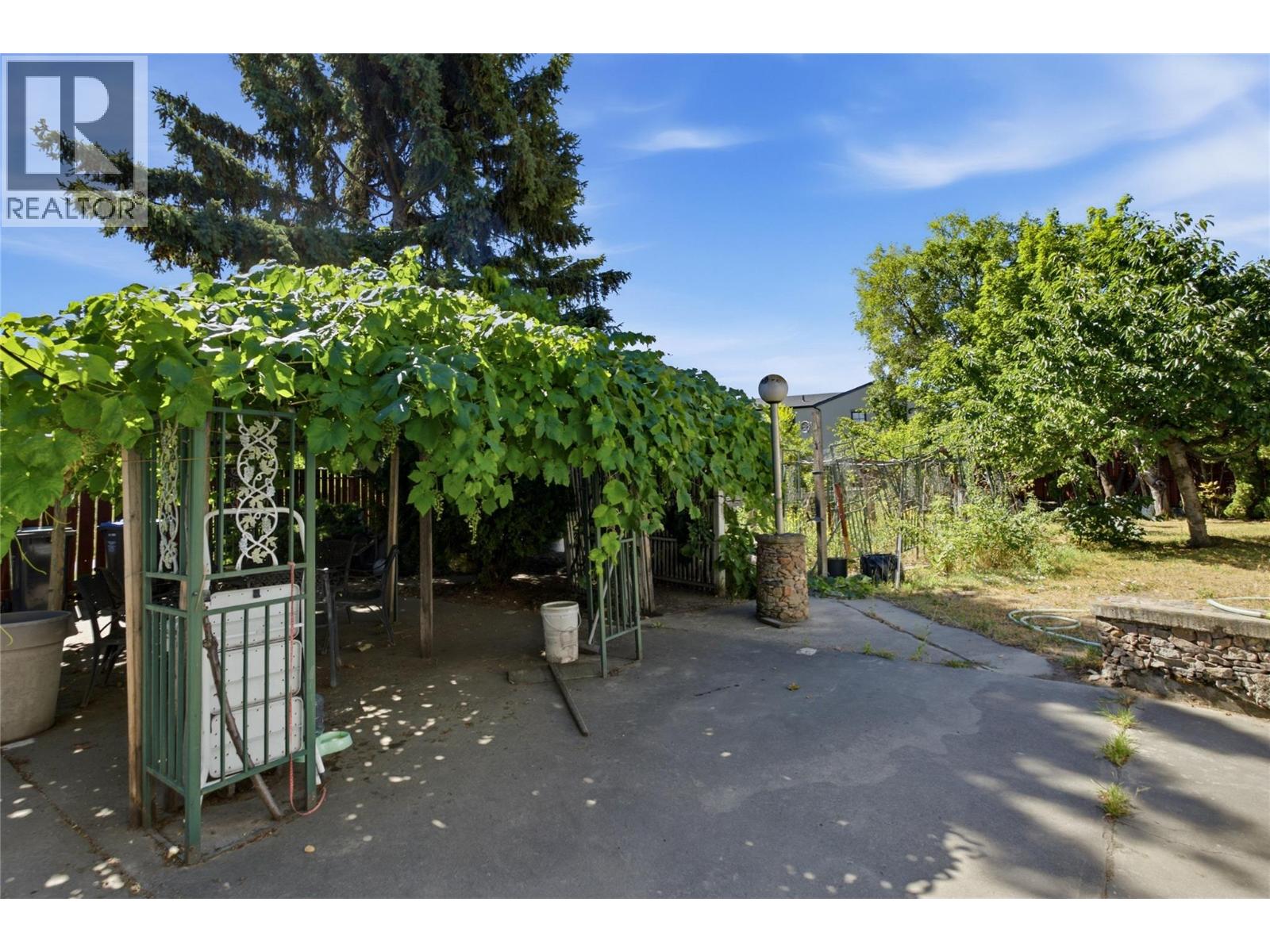766 Coopland Crescent, Kelowna, British Columbia  V1Y 2V1 - Photo 11 - 10403874
