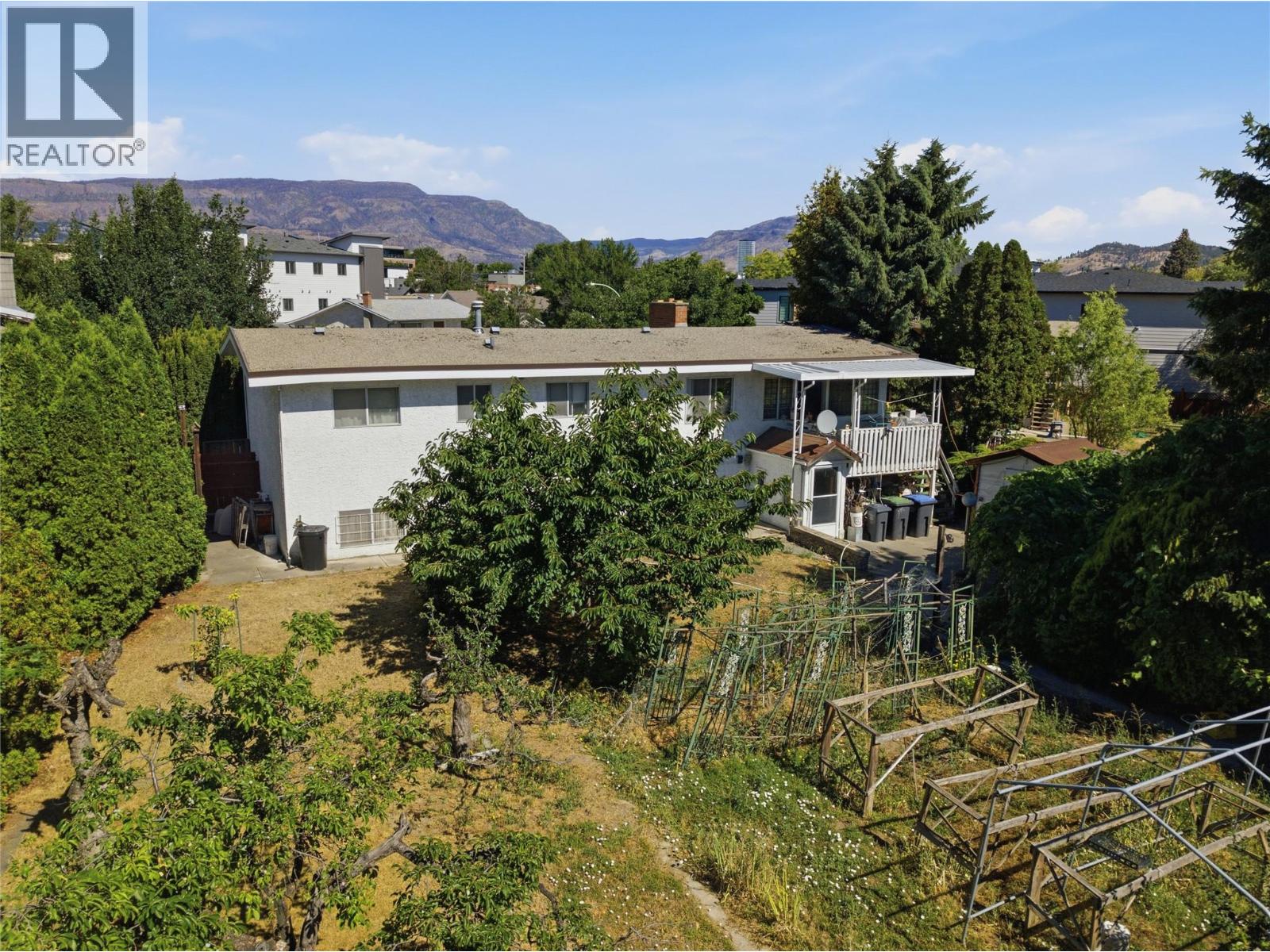 766 Coopland Crescent, Kelowna, British Columbia  V1Y 2V1 - Photo 3 - 10403874
