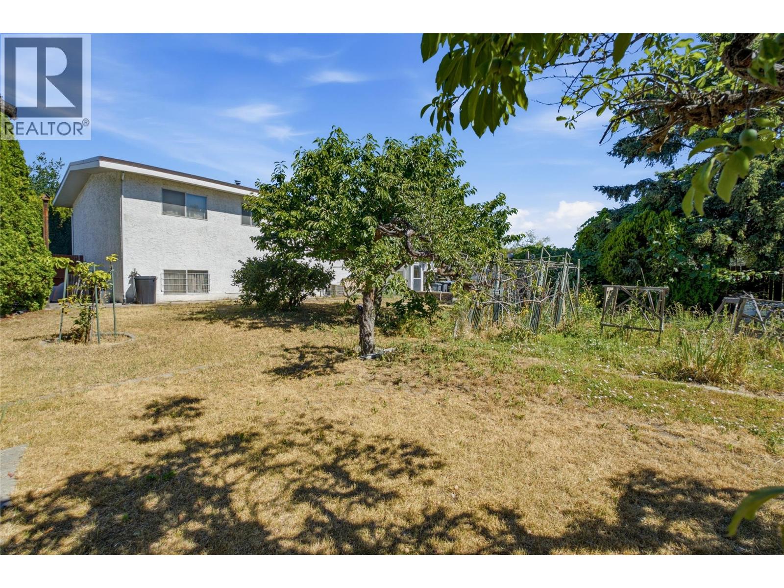 766 Coopland Crescent, Kelowna, British Columbia  V1Y 2V1 - Photo 6 - 10403874