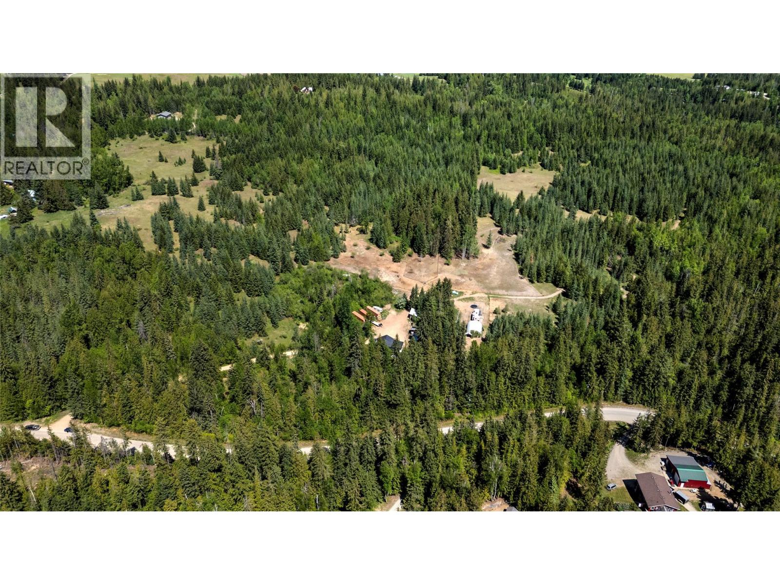 4993 Meadow Creek Road, Celista, British Columbia  V0E 1M6 - Photo 11 - 10403839