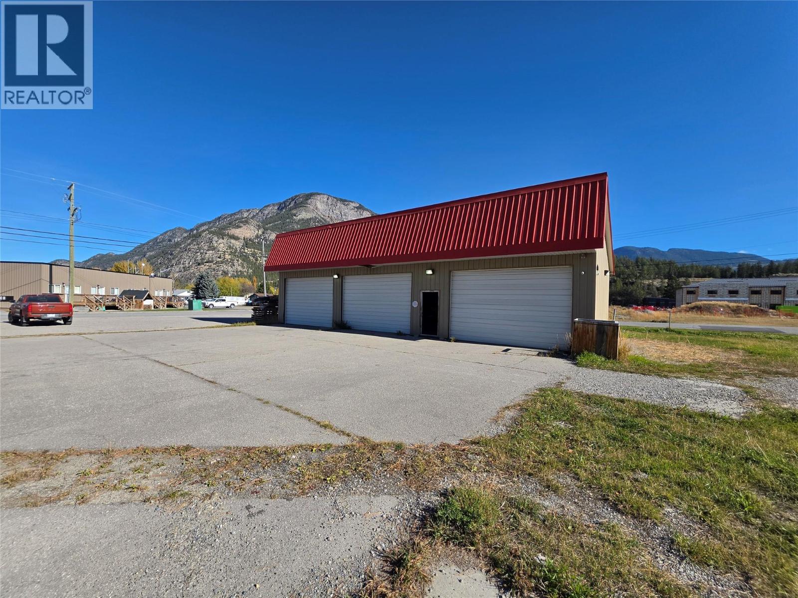 4958 Burns Avenue, Canal Flats, British Columbia  V0B 1B0 - Photo 8 - 10402961