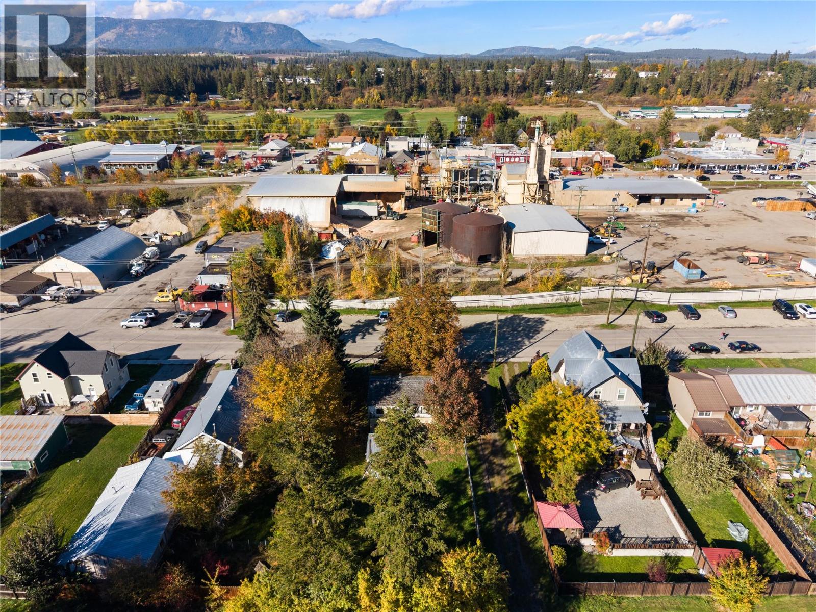 2865 Patterson Avenue, Armstrong, British Columbia  V0E 1B0 - Photo 4 - 10403819