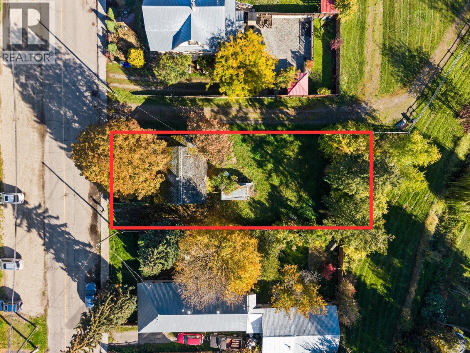 2865 Patterson Avenue, Armstrong, British Columbia  V0E 1B0 - Photo 3 - 10403602