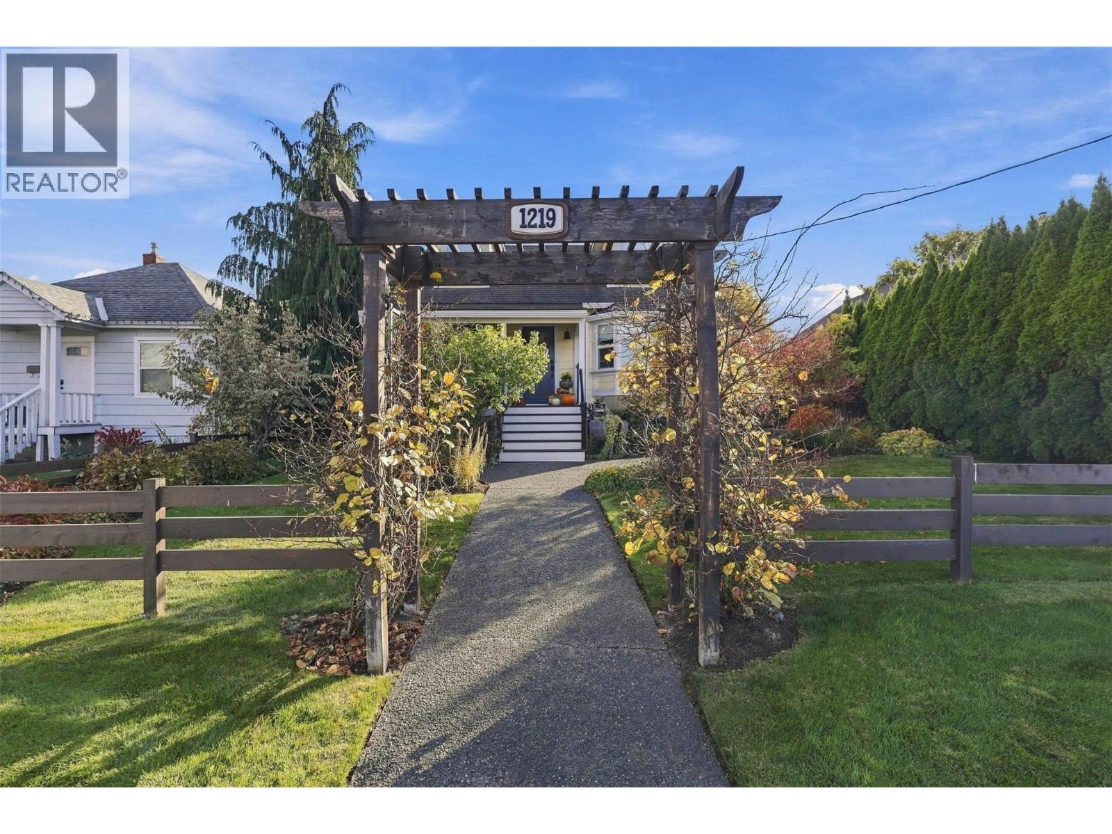 1219 Dominion Street, Kamloops, British Columbia  V2C 2Y8 - Photo 4 - 10403880