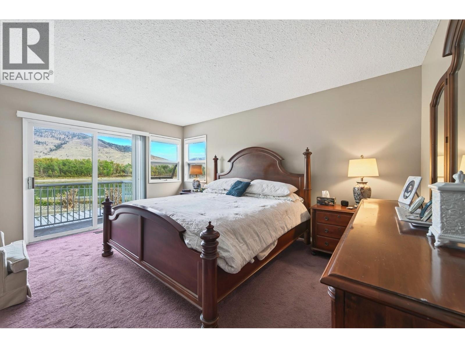 718 Driftwood Place, Kamloops, British Columbia  V2B 7Y5 - Photo 11 - 10403792