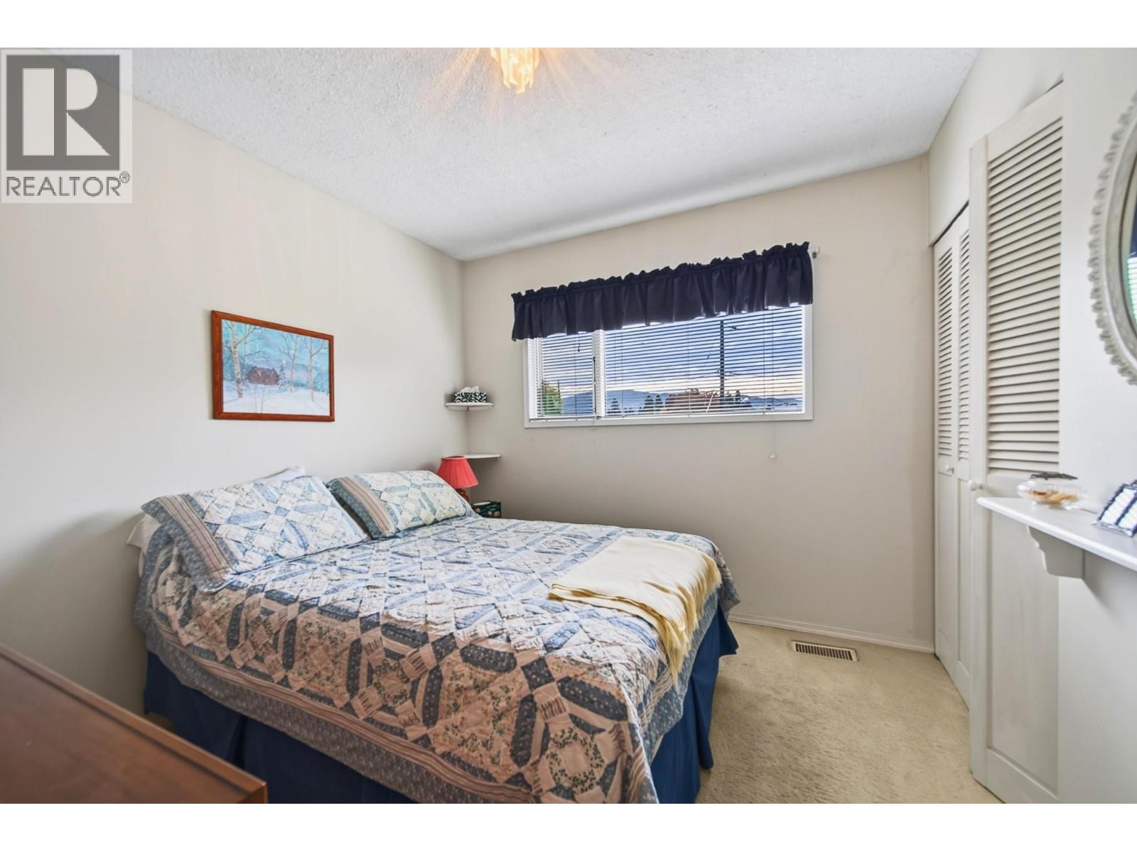 718 Driftwood Place, Kamloops, British Columbia  V2B 7Y5 - Photo 15 - 10403792
