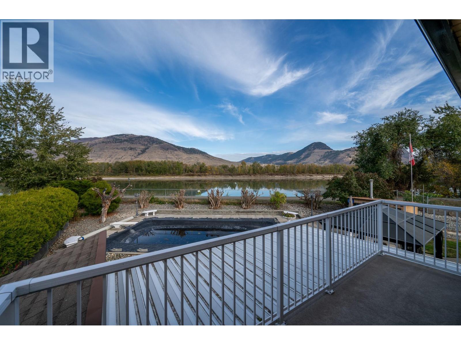 718 Driftwood Place, Kamloops, British Columbia  V2B 7Y5 - Photo 17 - 10403792