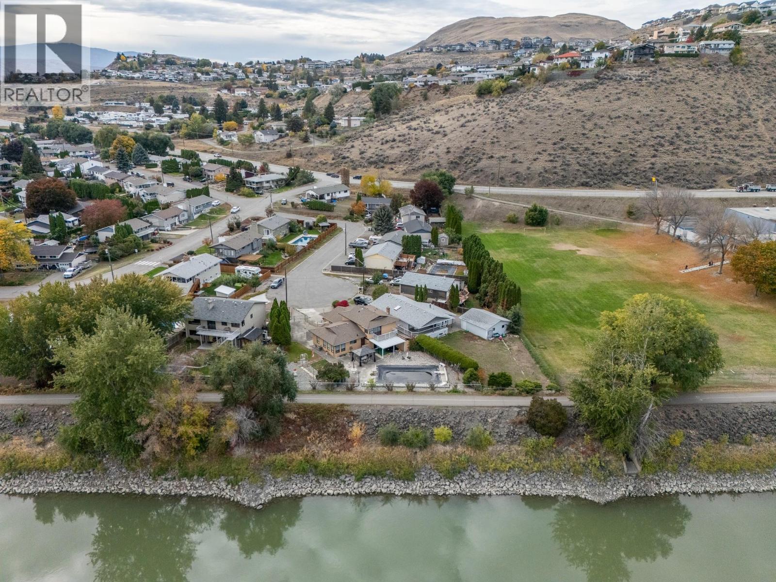 718 Driftwood Place, Kamloops, British Columbia  V2B 7Y5 - Photo 35 - 10403792