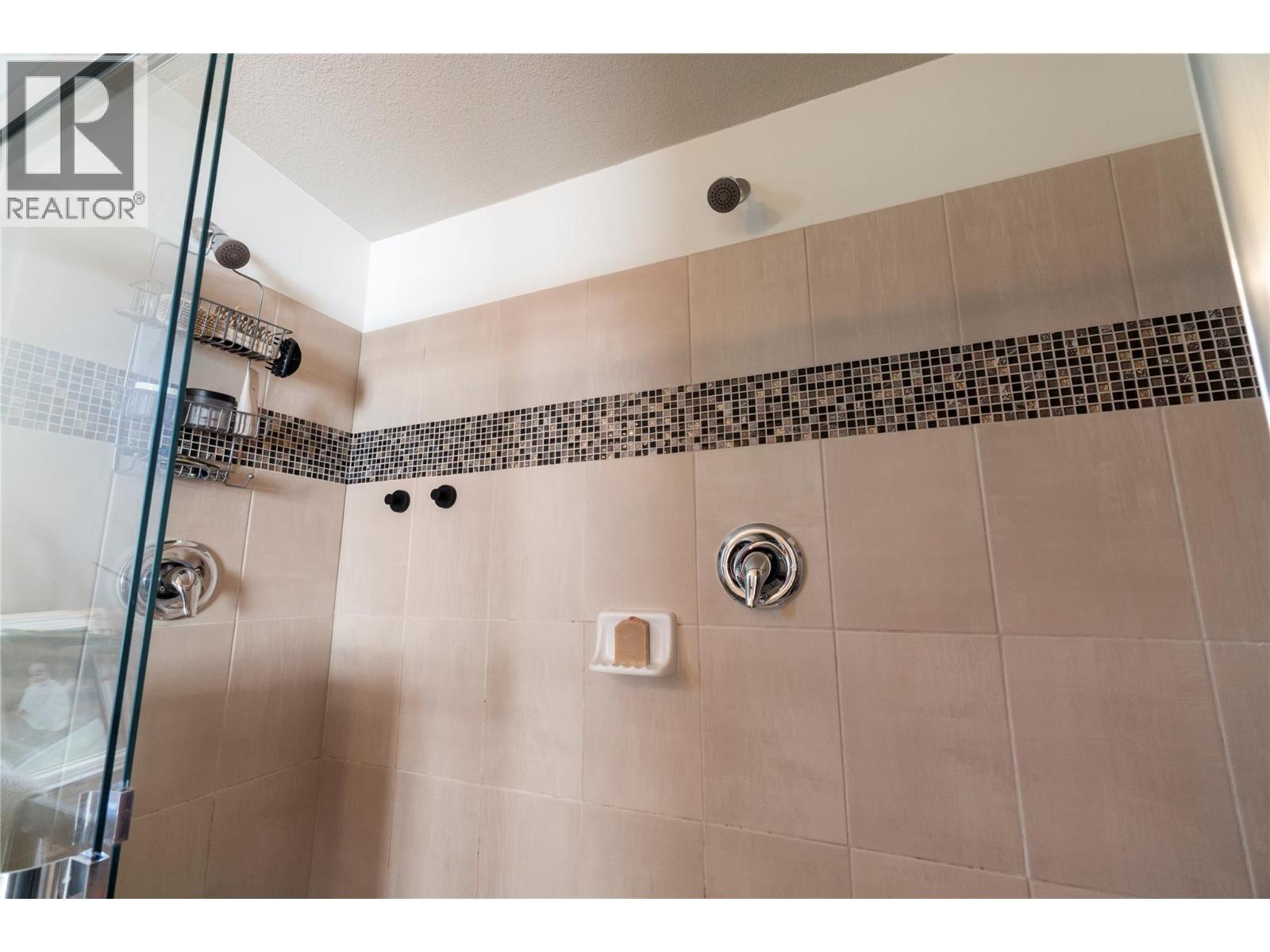 4811 10a Avenue Unit# 16, Salmon Arm, British Columbia  V1E 1C5 - Photo 31 - 10403457