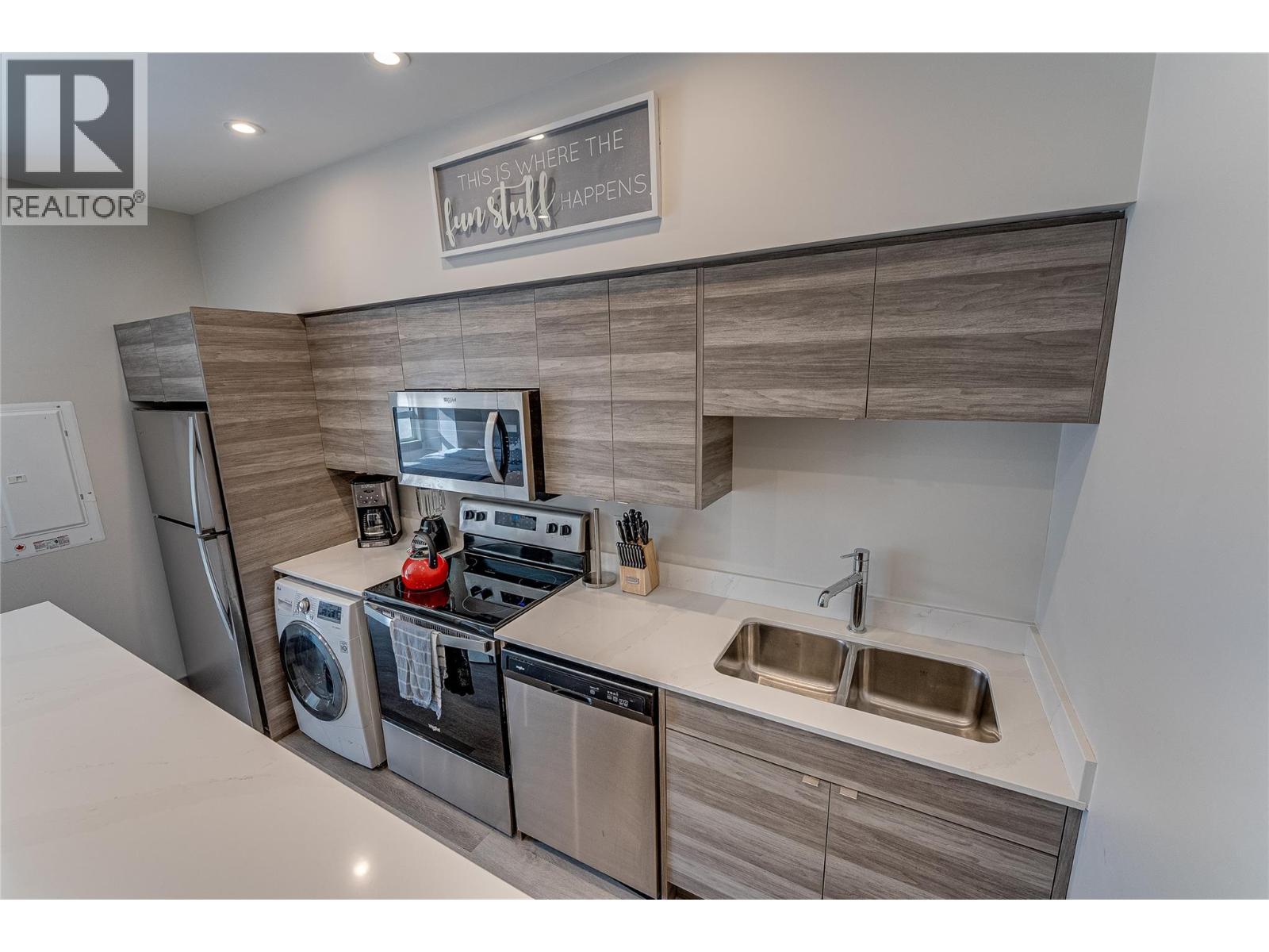 2555 Lakeshore Road Unit# 321, Vernon, British Columbia  V1H 1M9 - Photo 12 - 10403901