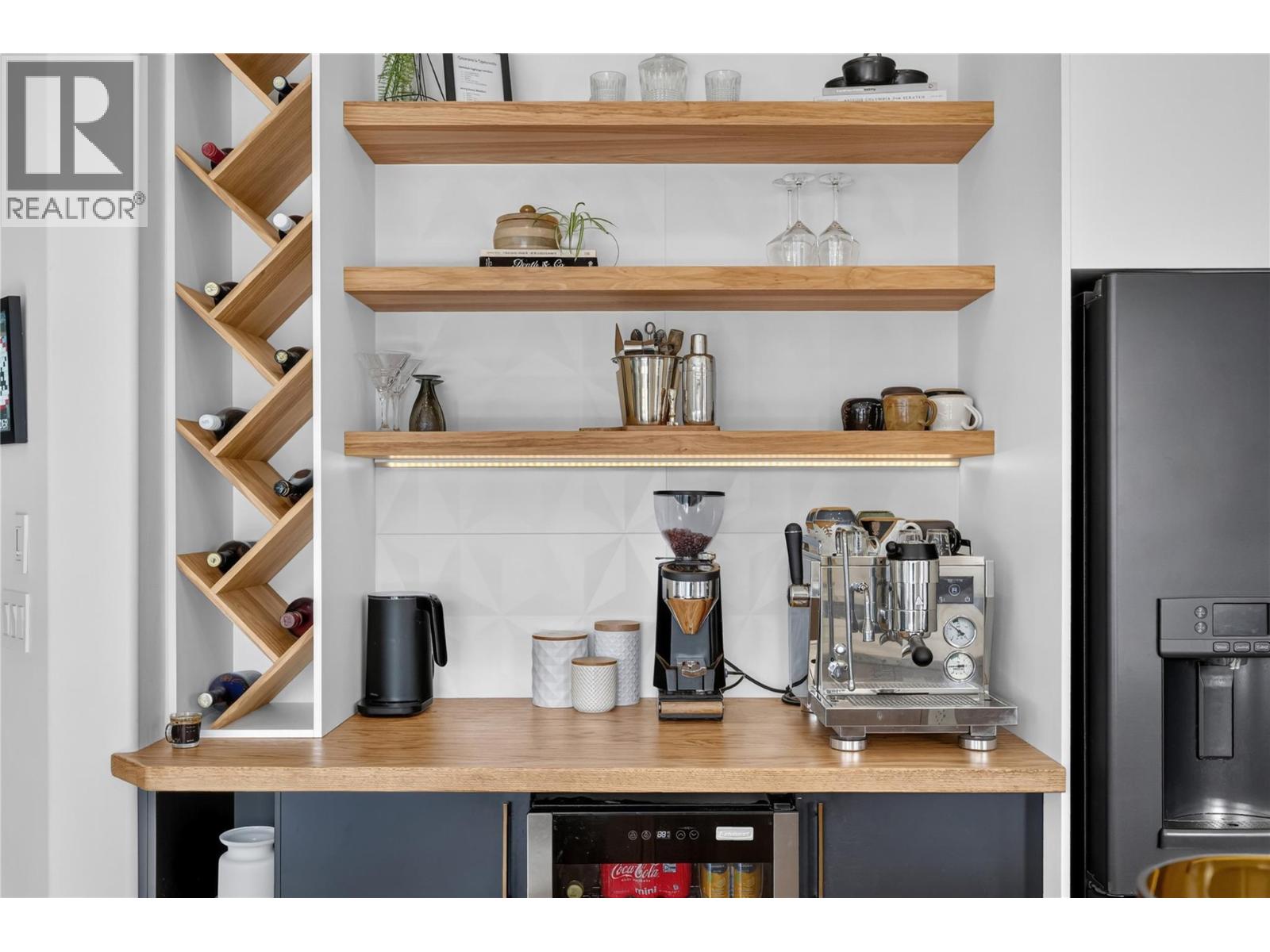 7079 Jasper Drive, Vernon, British Columbia  V1H 1P2 - Photo 17 - 10403784