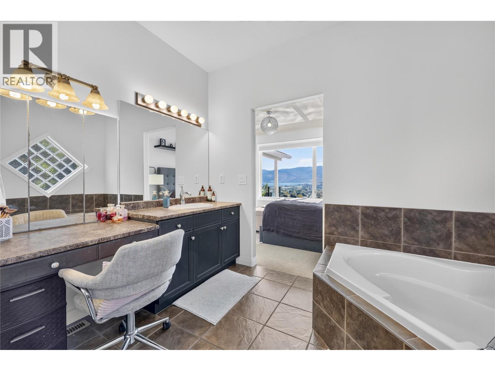 7079 Jasper Drive, Vernon, British Columbia  V1H 1P2 - Photo 31 - 10403784