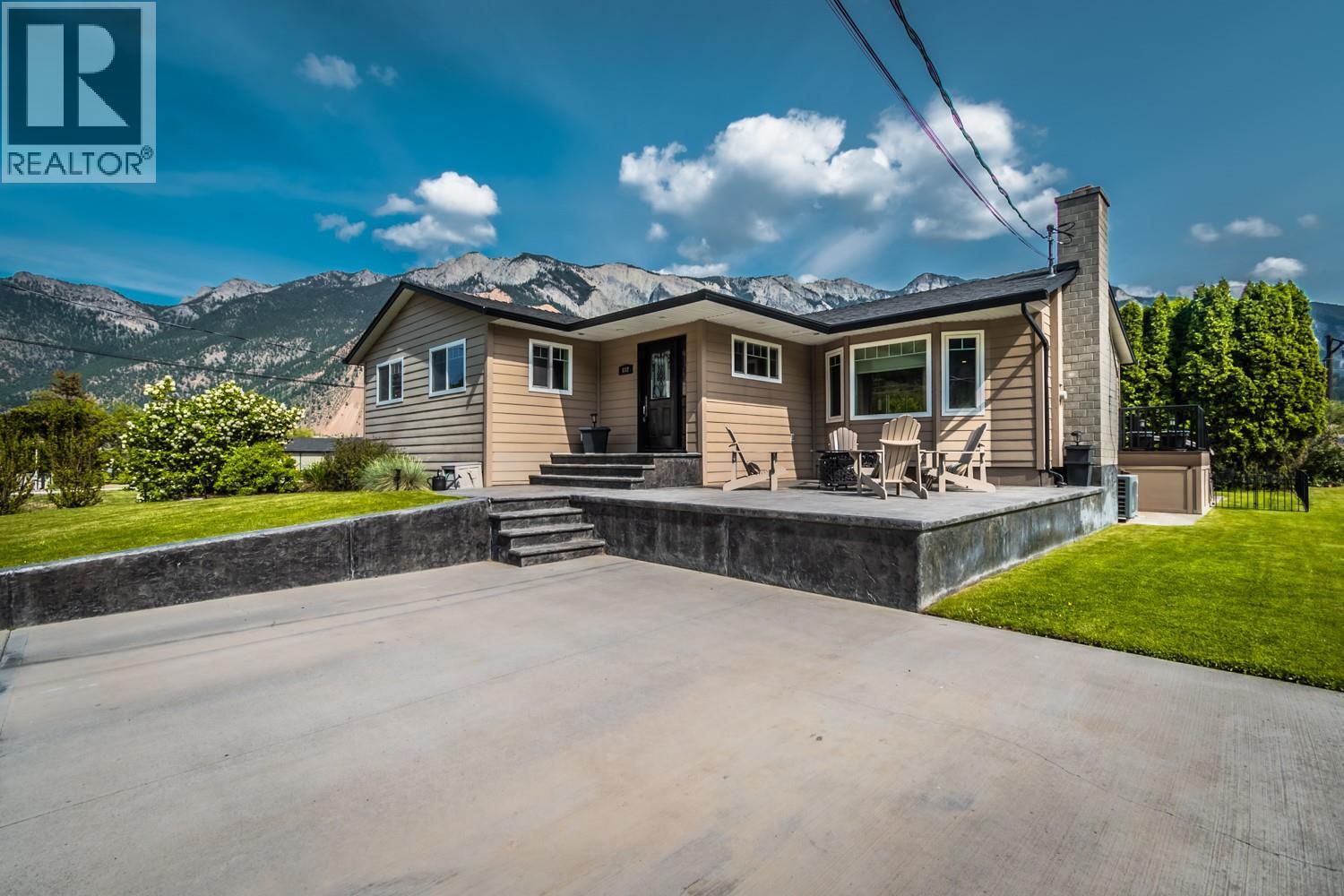 692 Summers Street, Lillooet, British Columbia  V0K 1V0 - Photo 53 - 10403908