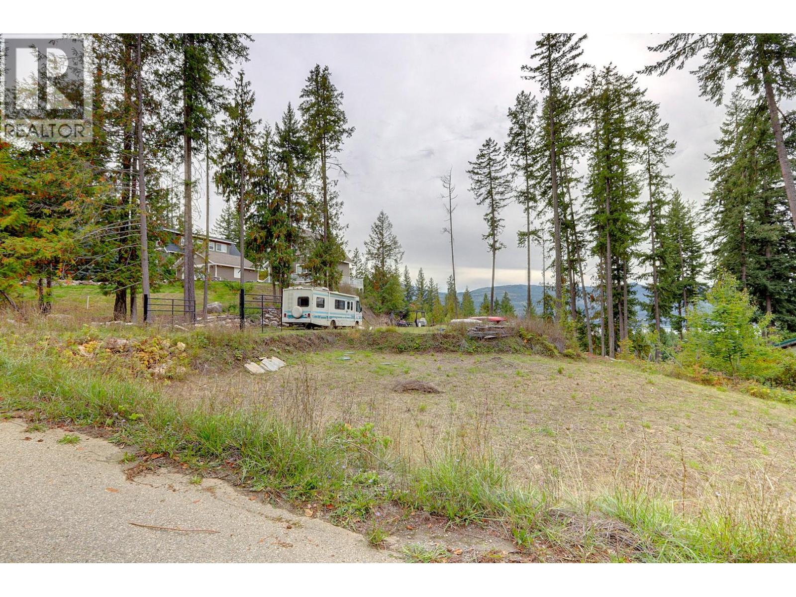 Pine Avenue Lot# 80, Anglemont, British Columbia  V0E 1M8 - Photo 11 - 10403688