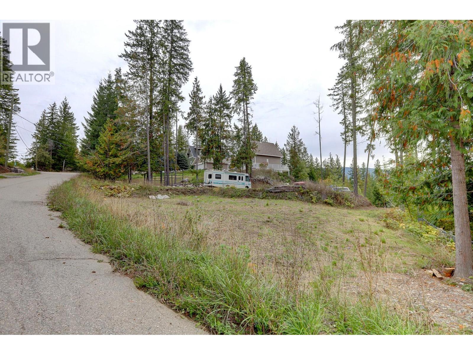 Pine Avenue Lot# 80, Anglemont, British Columbia  V0E 1M8 - Photo 12 - 10403688