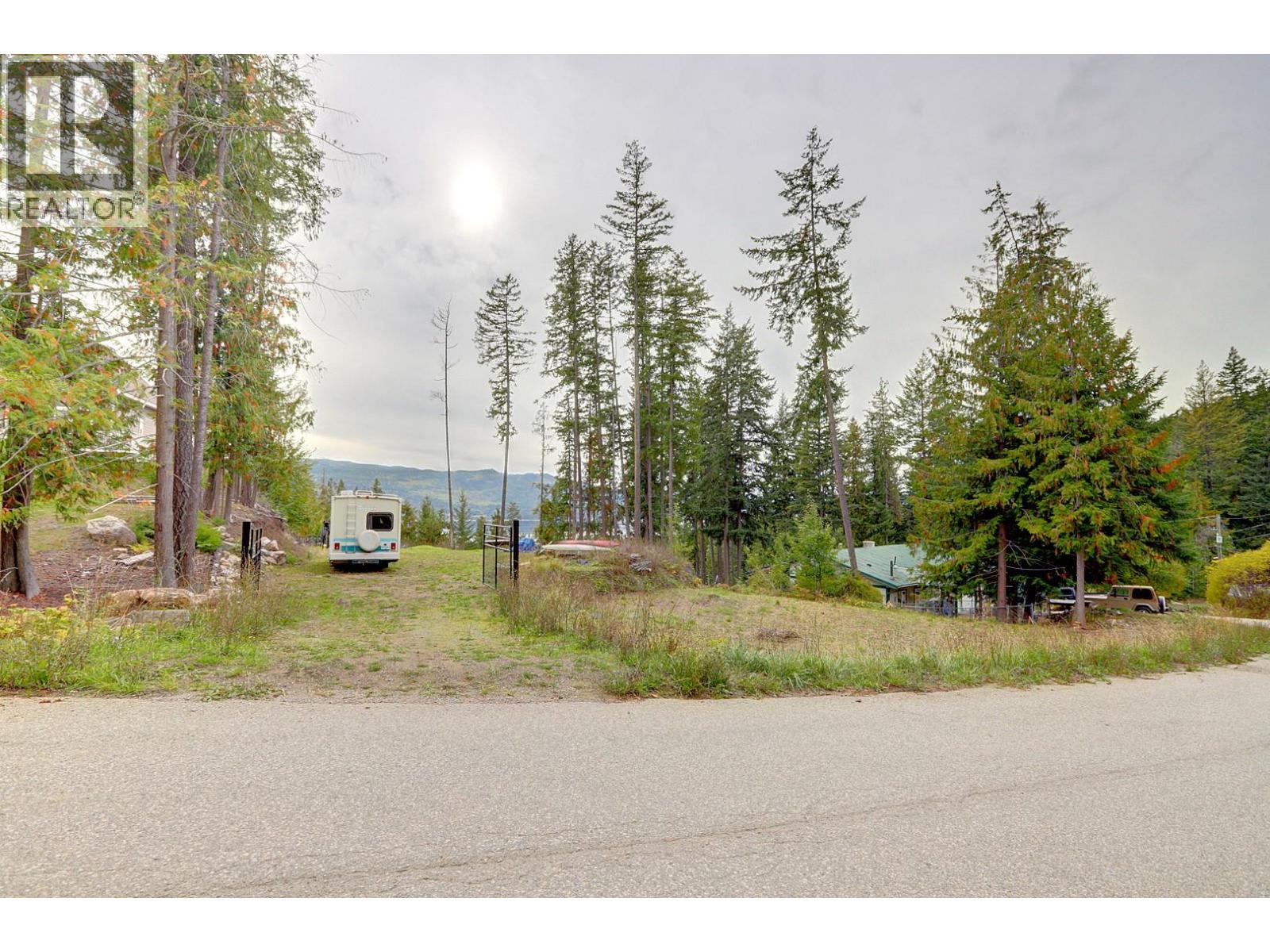Pine Avenue Lot# 80, Anglemont, British Columbia  V0E 1M8 - Photo 14 - 10403688
