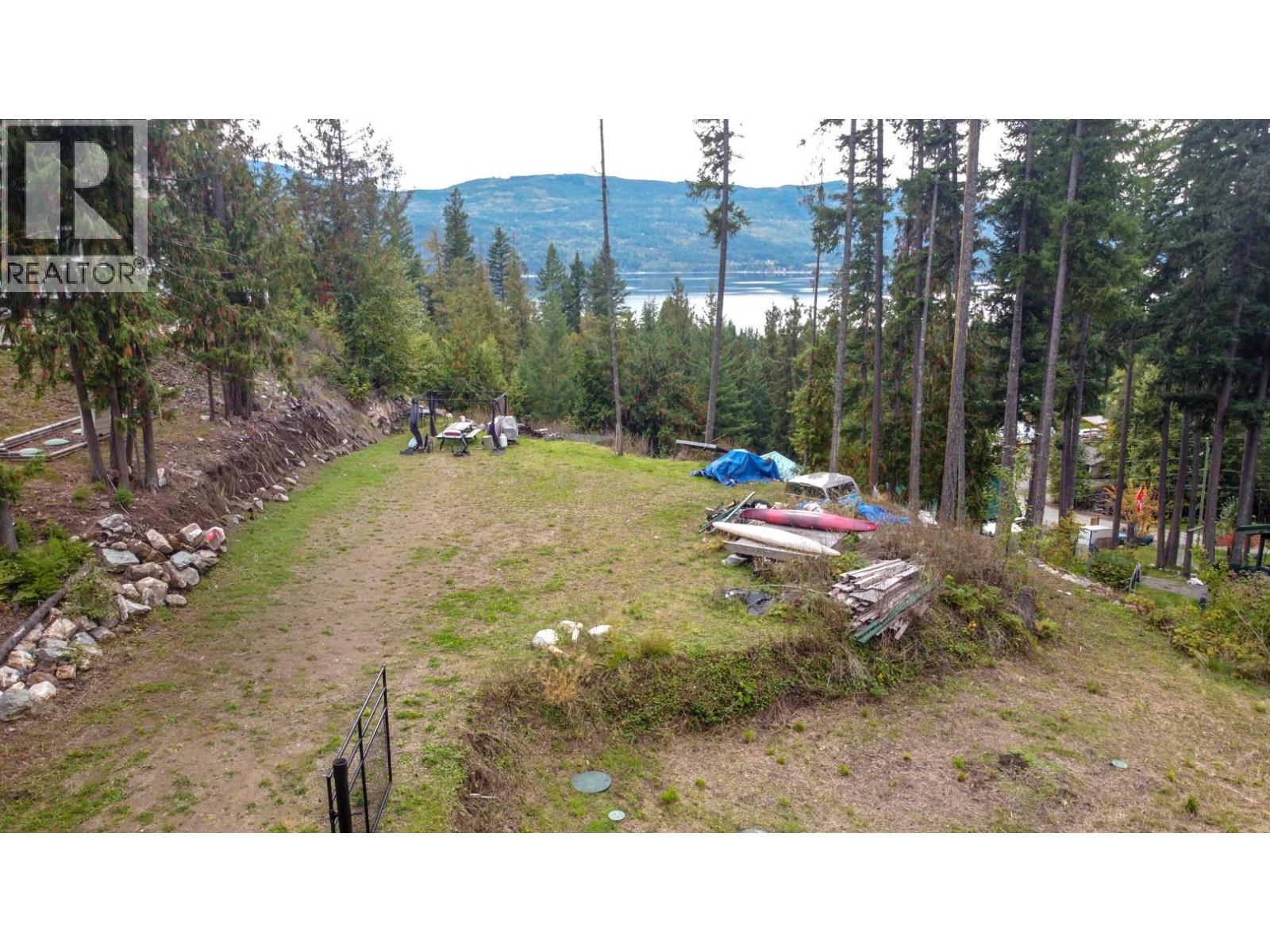 Pine Avenue Lot# 80, Anglemont, British Columbia  V0E 1M8 - Photo 26 - 10403688
