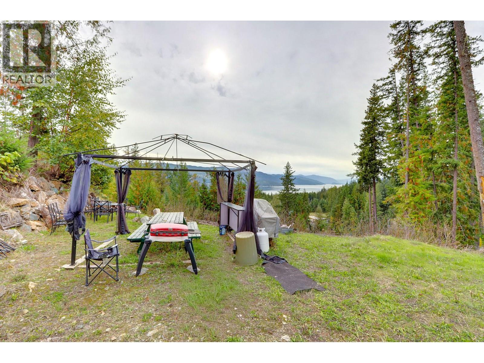Pine Avenue Lot# 80, Anglemont, British Columbia  V0E 1M8 - Photo 5 - 10403688